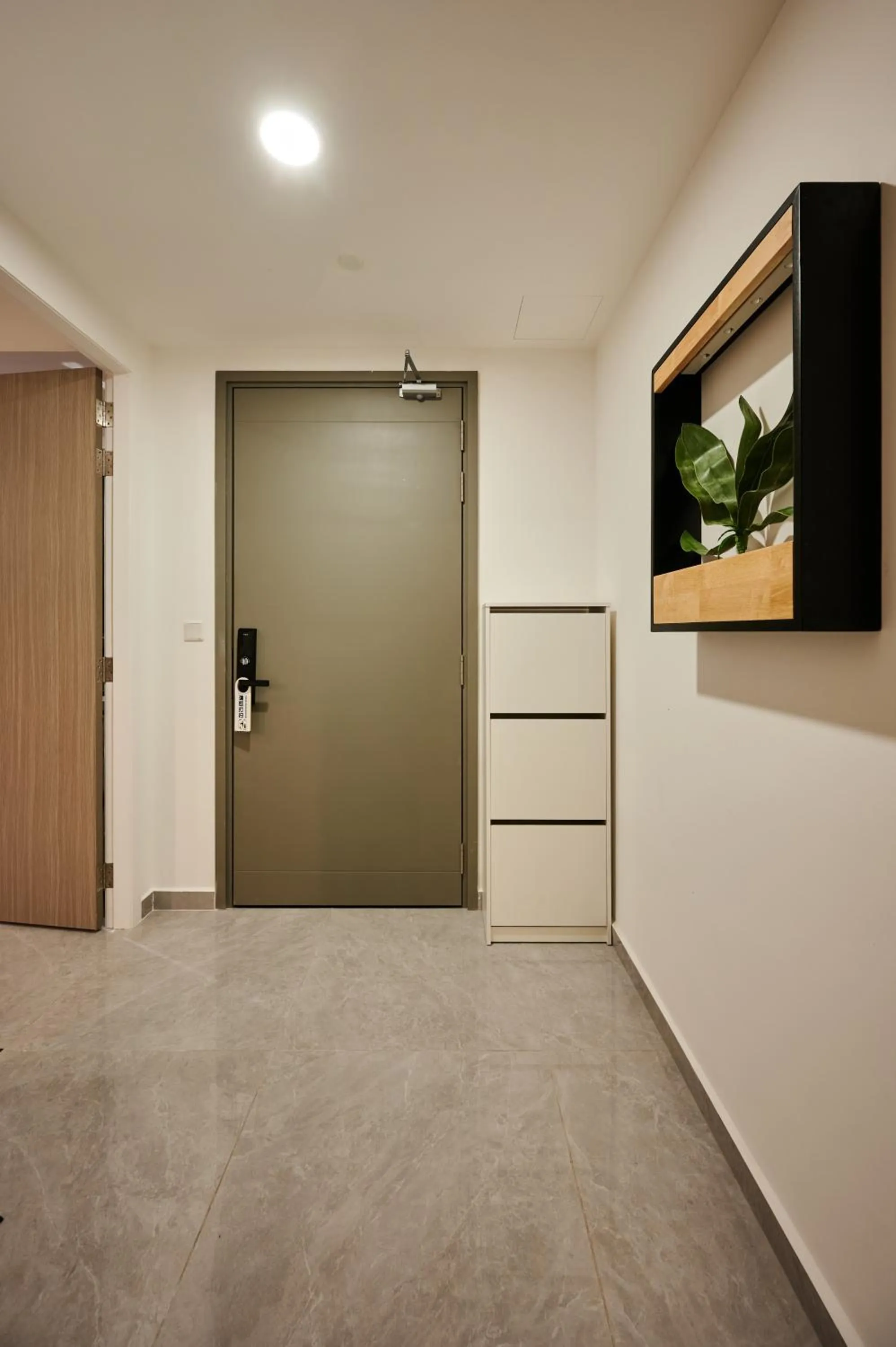 wardrobe in Ayatt Bukit Bintang