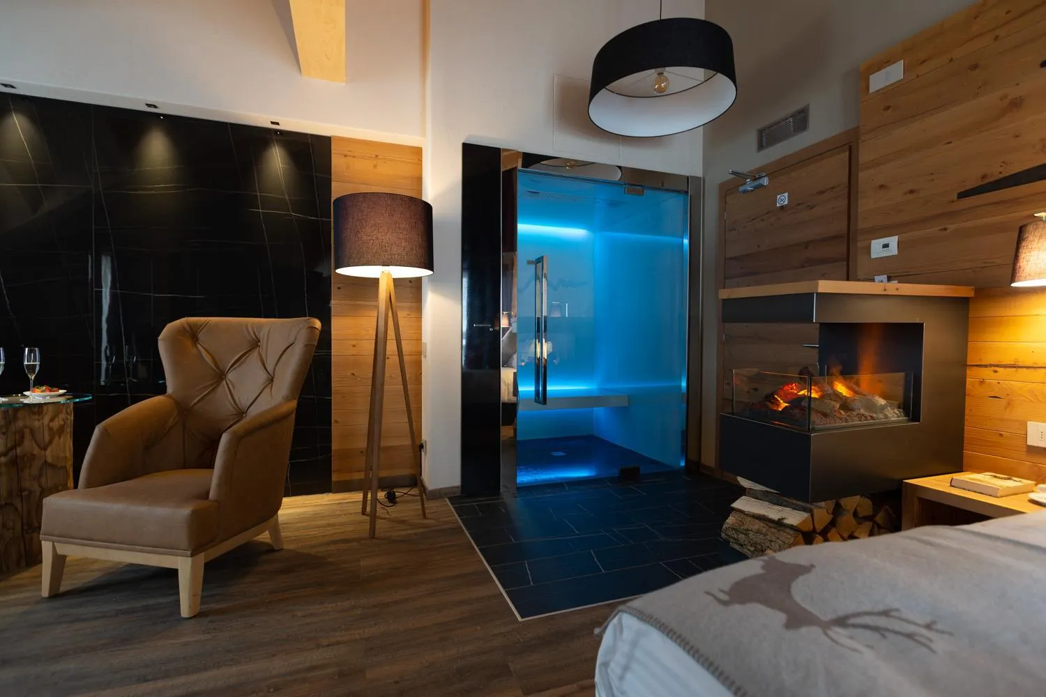 Steam room, Bed in Mont Chalet Nevada - Hotel & Spa