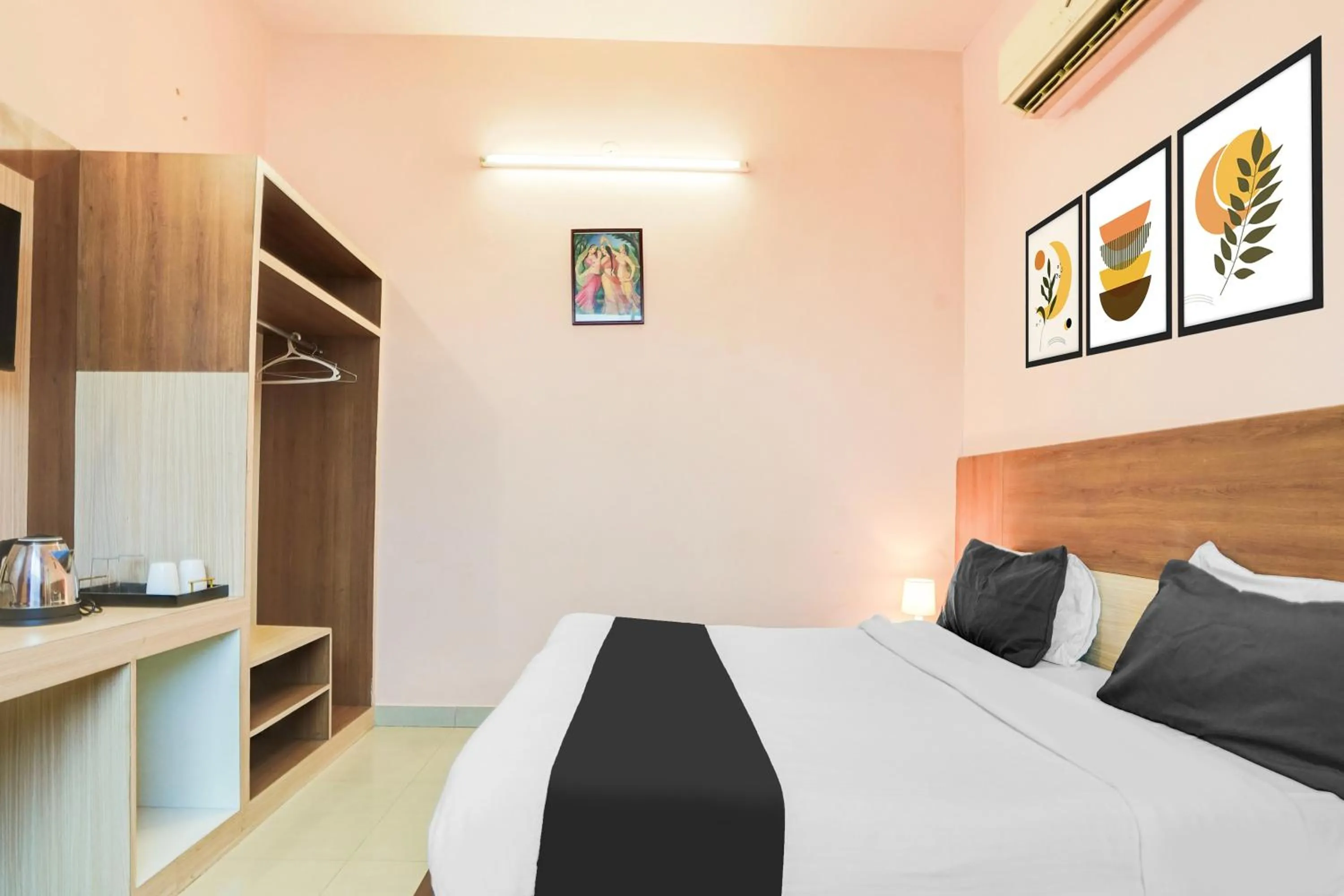 Bedroom in Hotel O JLN Marg Malviya Nagar Formerly Hotel Braj Haveli