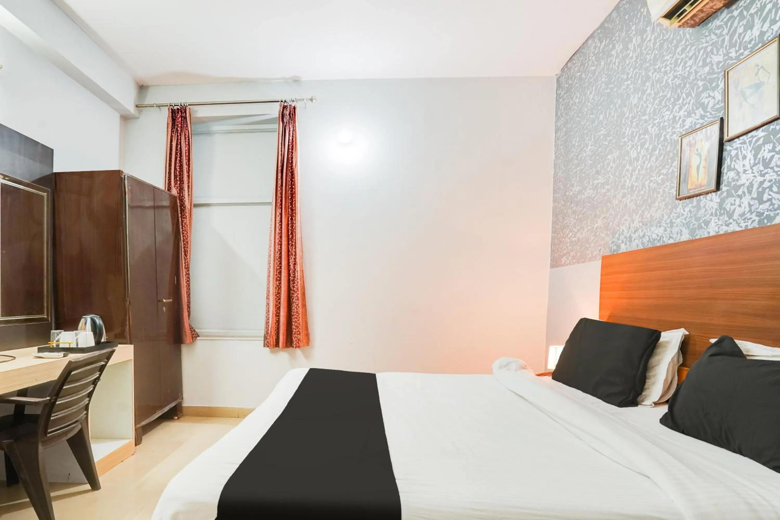 Bedroom in Hotel O JLN Marg Malviya Nagar Formerly Hotel Braj Haveli