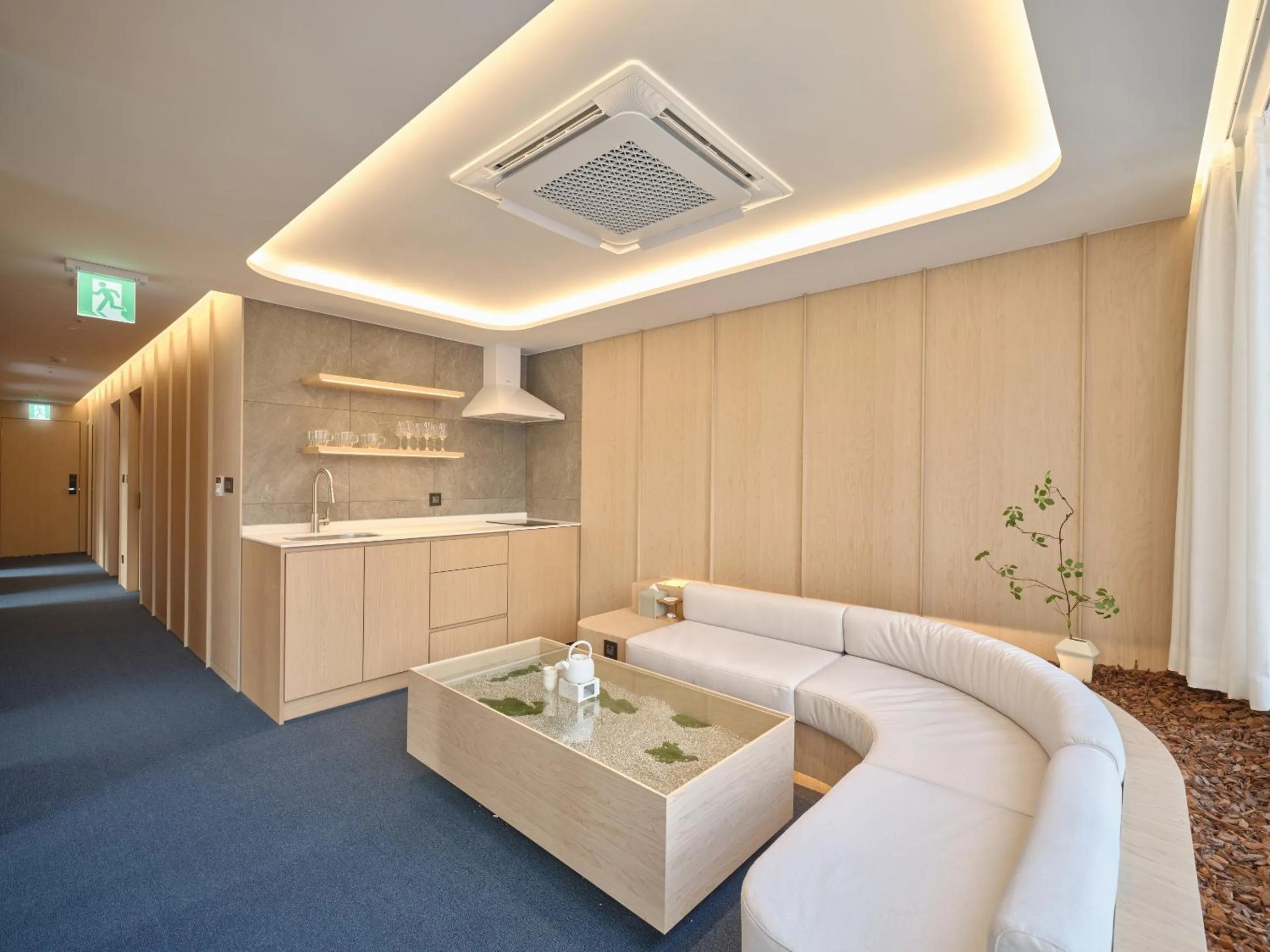 Living room in UH Suite The Gangnam