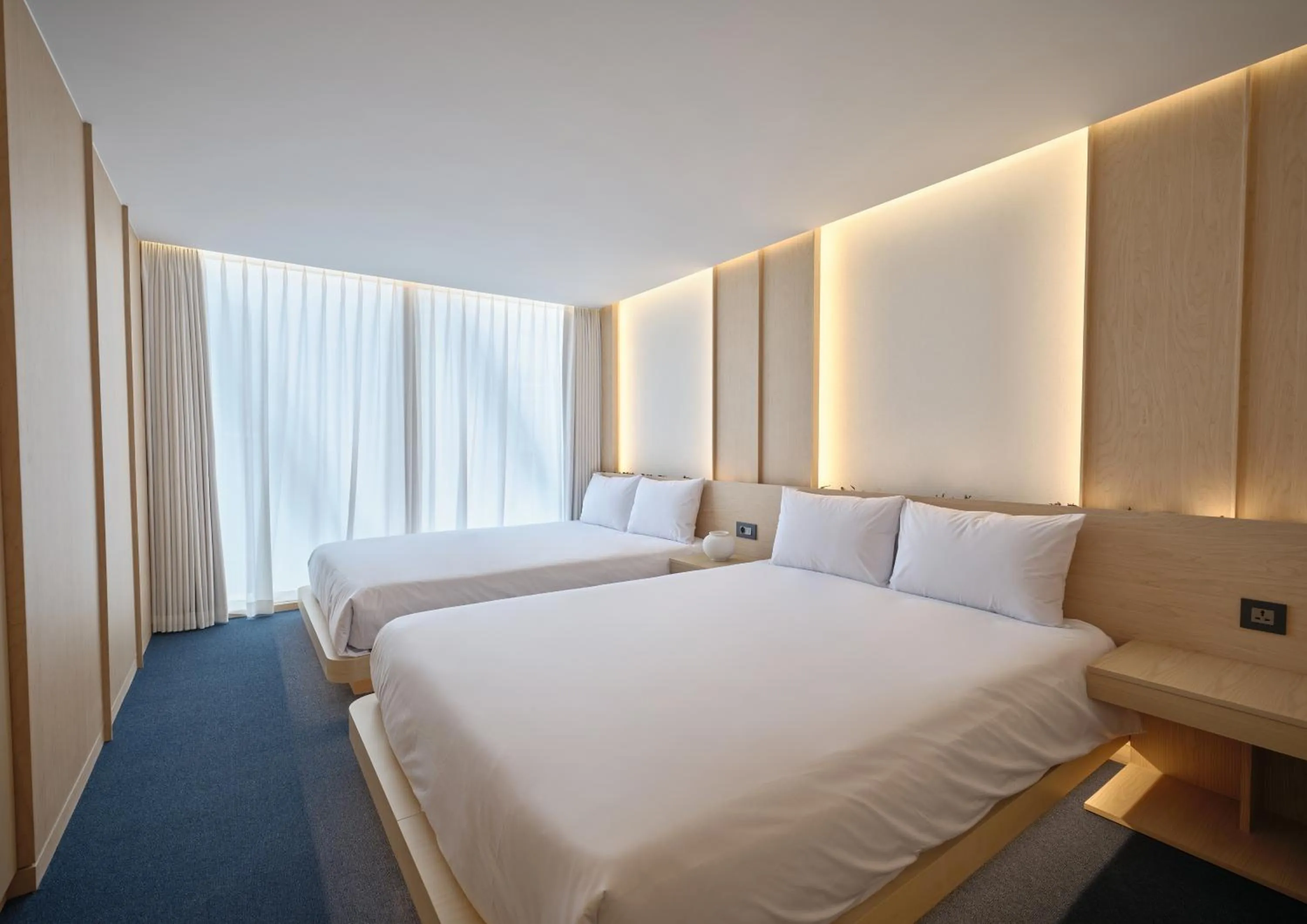 Bed in UH Suite The Gangnam