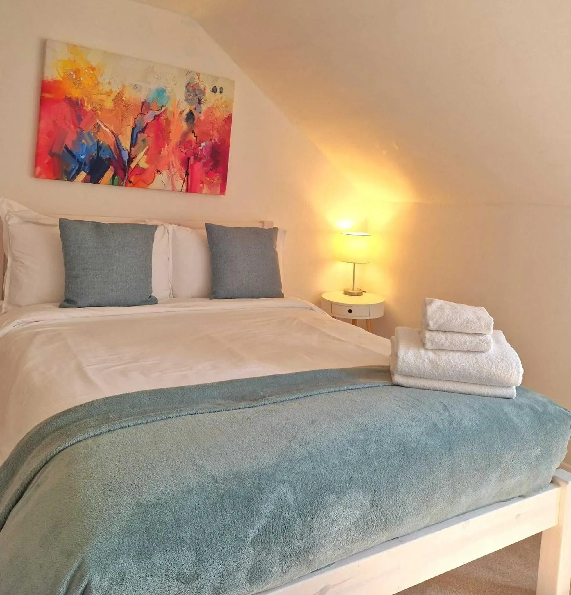 Bedroom, Bed in Upper Rock Brighton – Guest House Bedroom, Bed in Upper Rock Brighton – Guest House