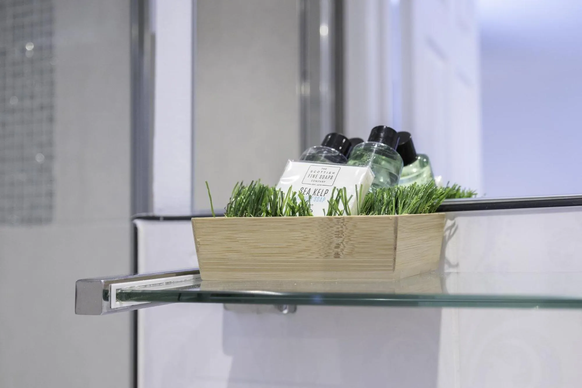 Bathroom in Upper Rock Brighton – Guest House