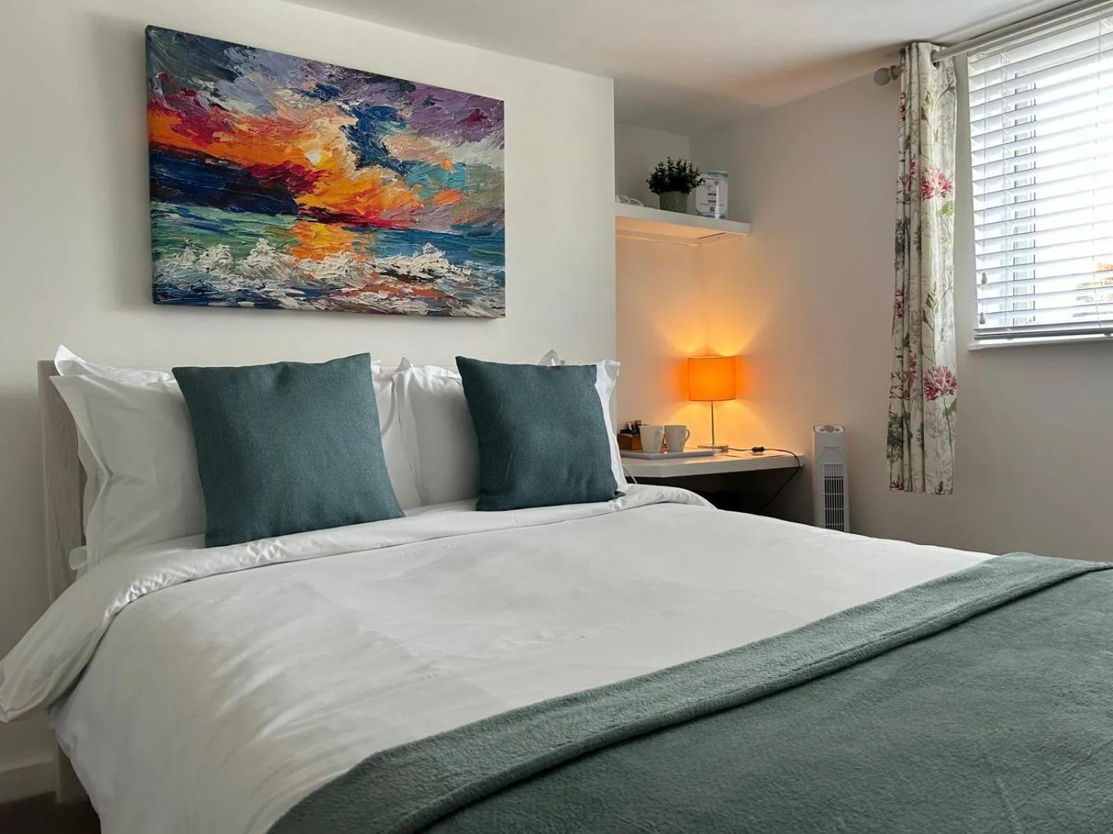 Bedroom, Bed in Upper Rock Brighton – Guest House