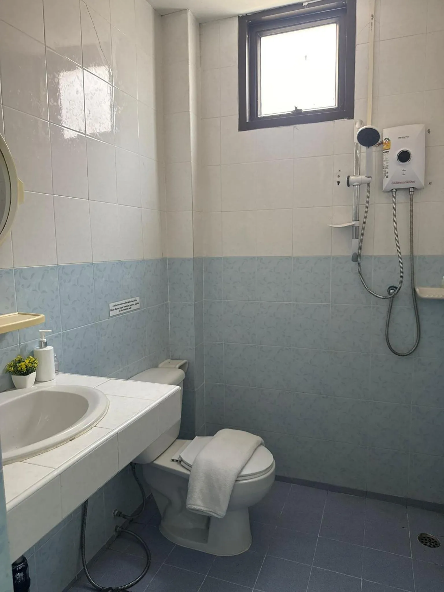 Toilet in Heaven House Restro & Bar