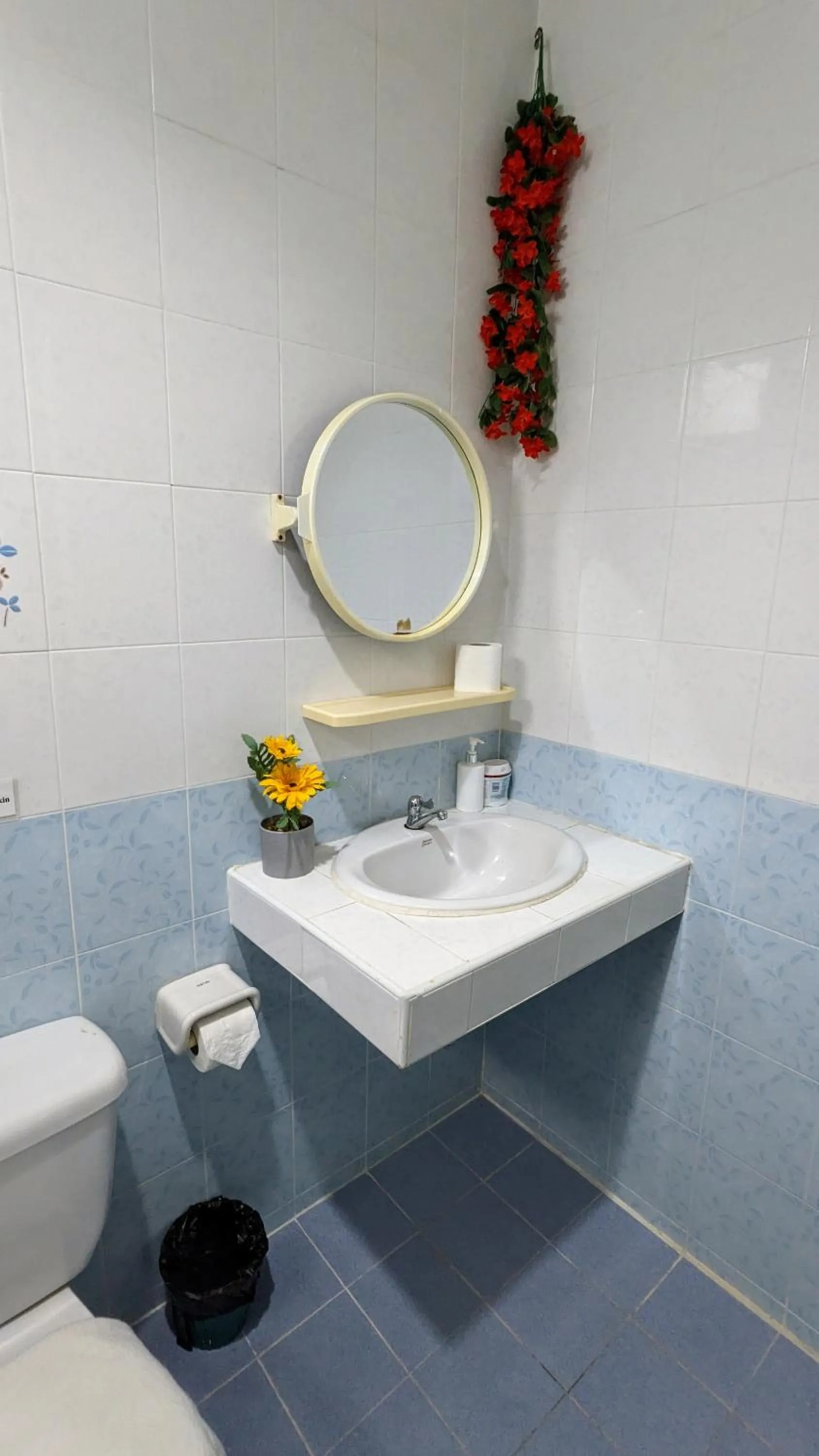 Toilet in Heaven House Restro & Bar