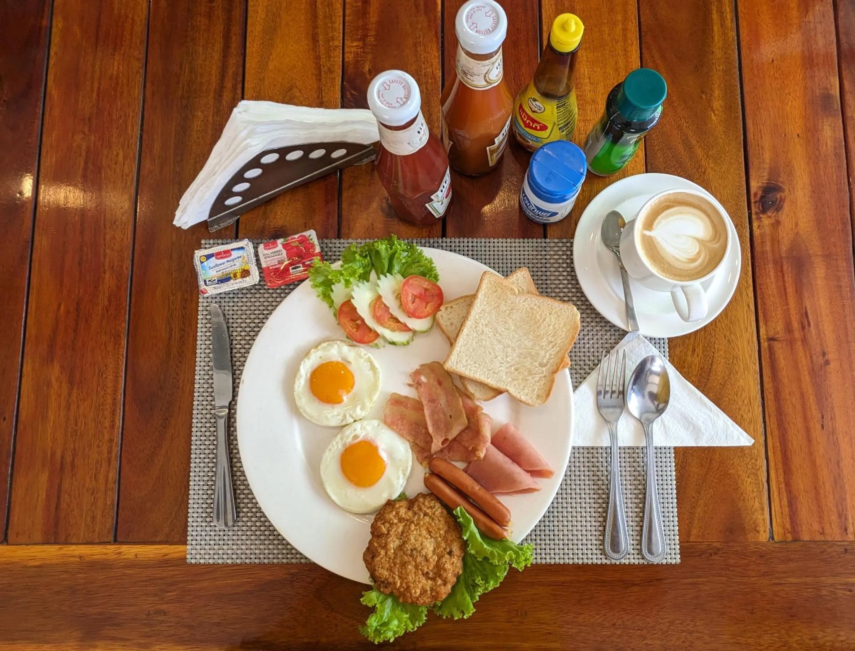 Food and drinks in Heaven House Restro & Bar