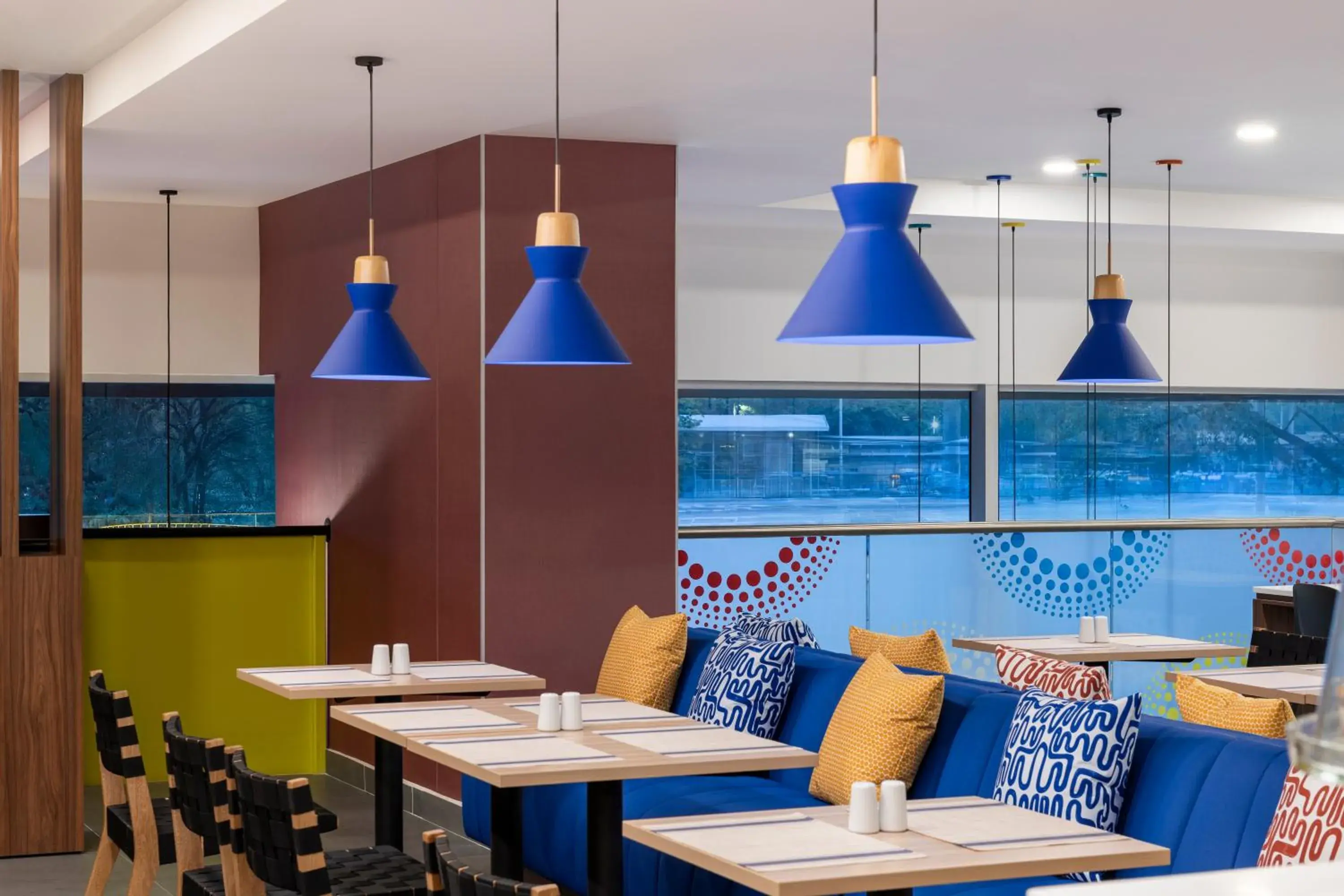 Restaurant/places to eat in Tru By Hilton Cali Sur Restaurant/places to eat in Tru By Hilton Cali Sur