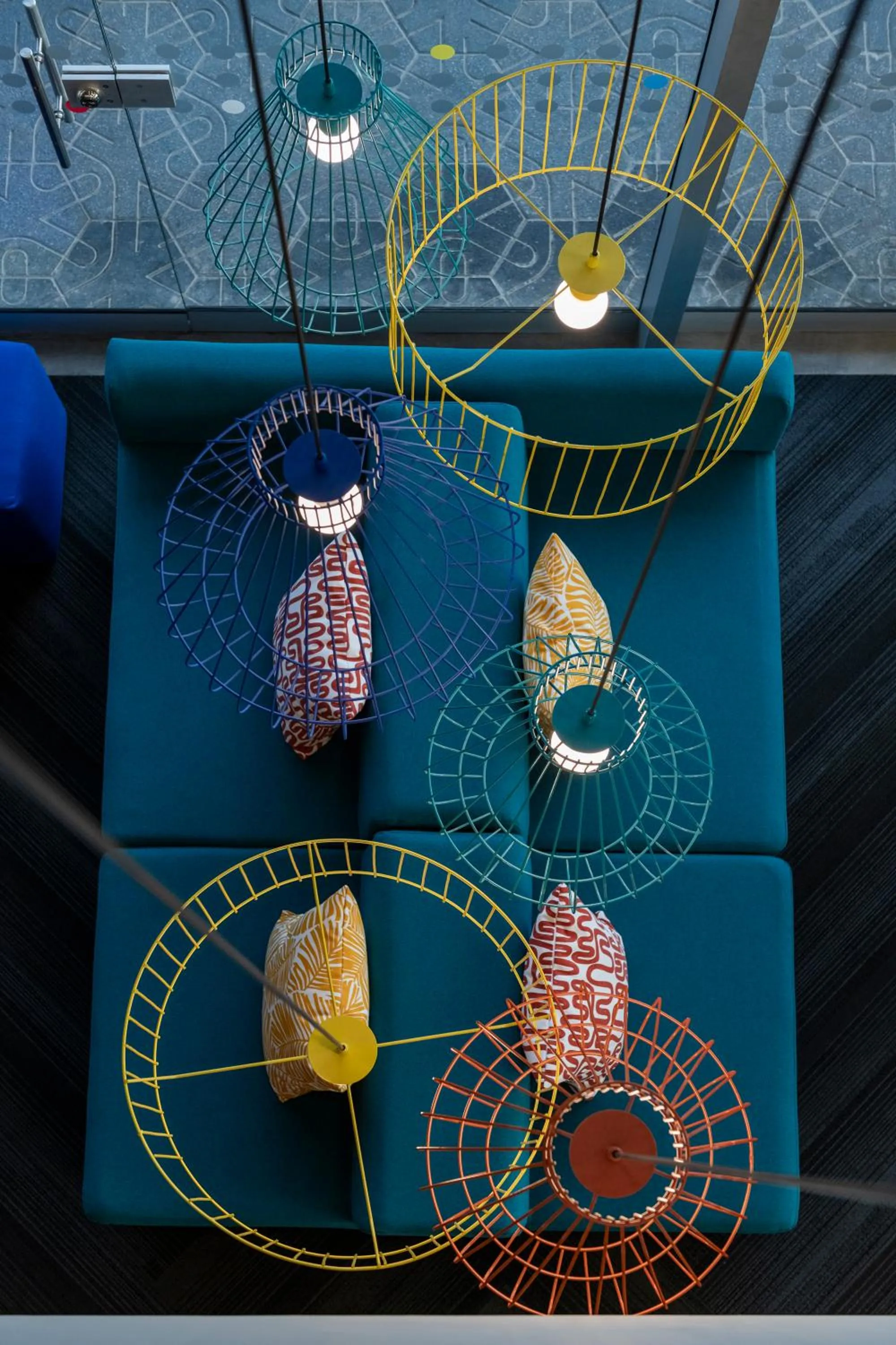 Living room in Tru By Hilton Cali Sur