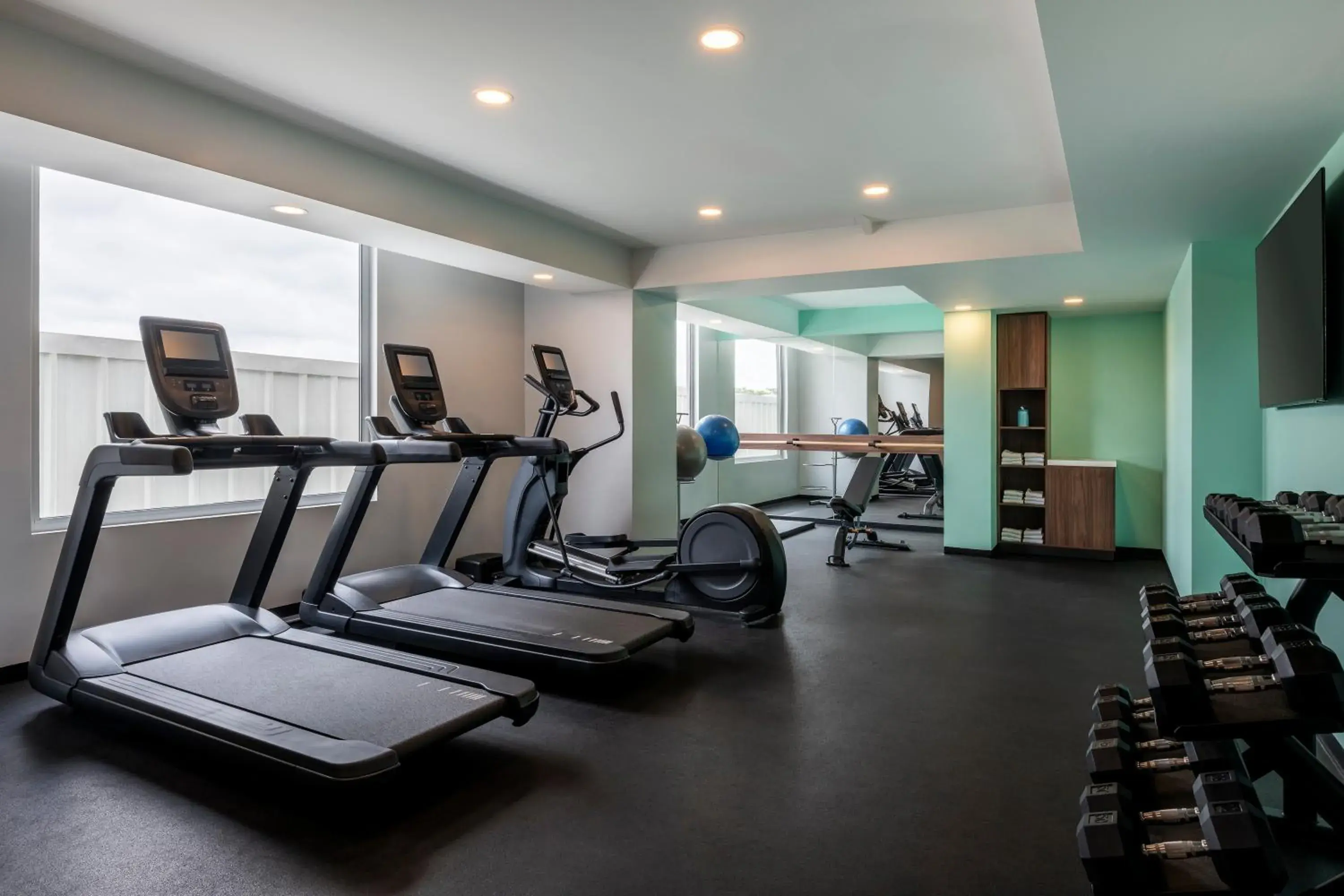 Fitness centre/facilities in Tru By Hilton Cali Sur Fitness centre/facilities in Tru By Hilton Cali Sur