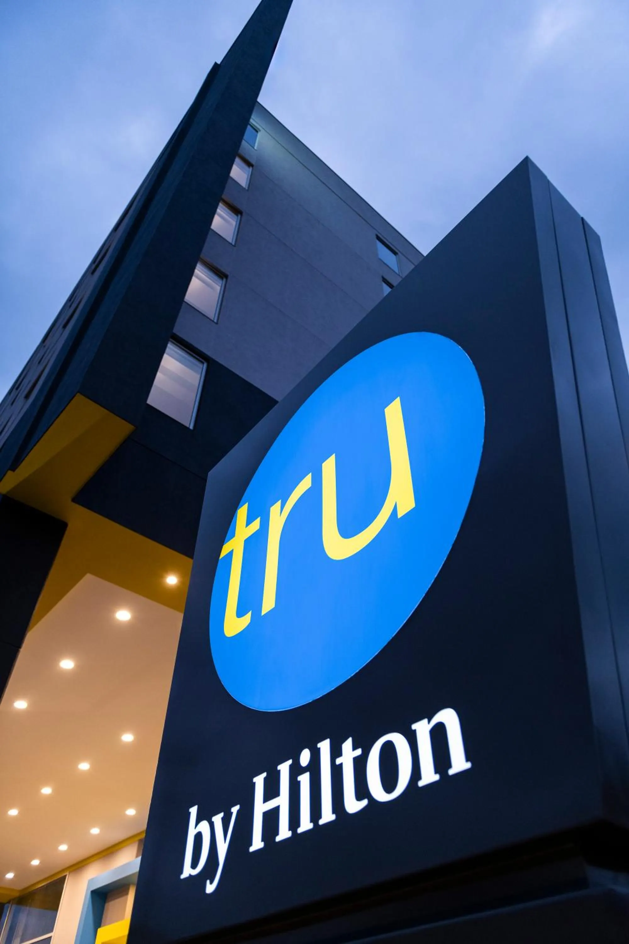 Property building in Tru By Hilton Cali Sur
