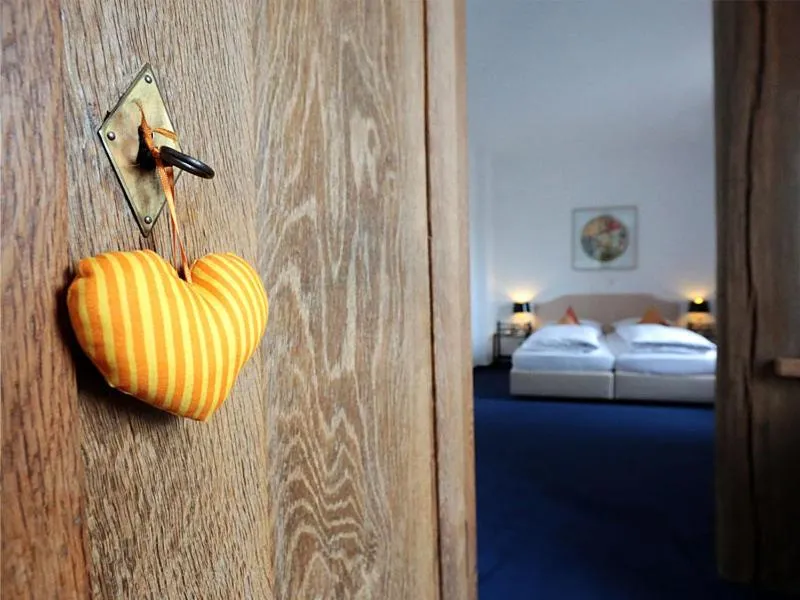 Photo of the whole room, Bed in Posthotel Monegro