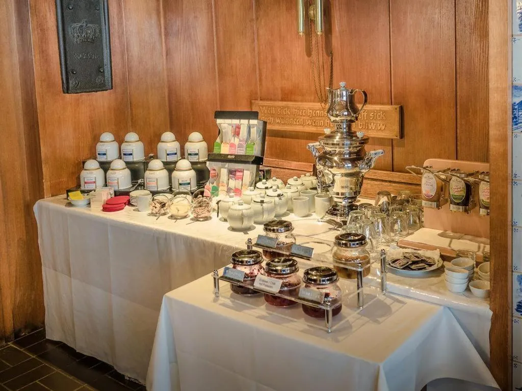 Food and drinks in Posthotel Monegro