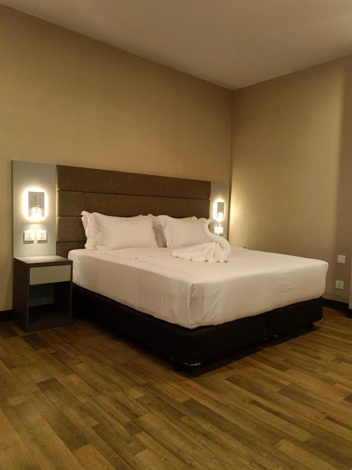 Bedroom, Bed in Staycity Serviced Apartment