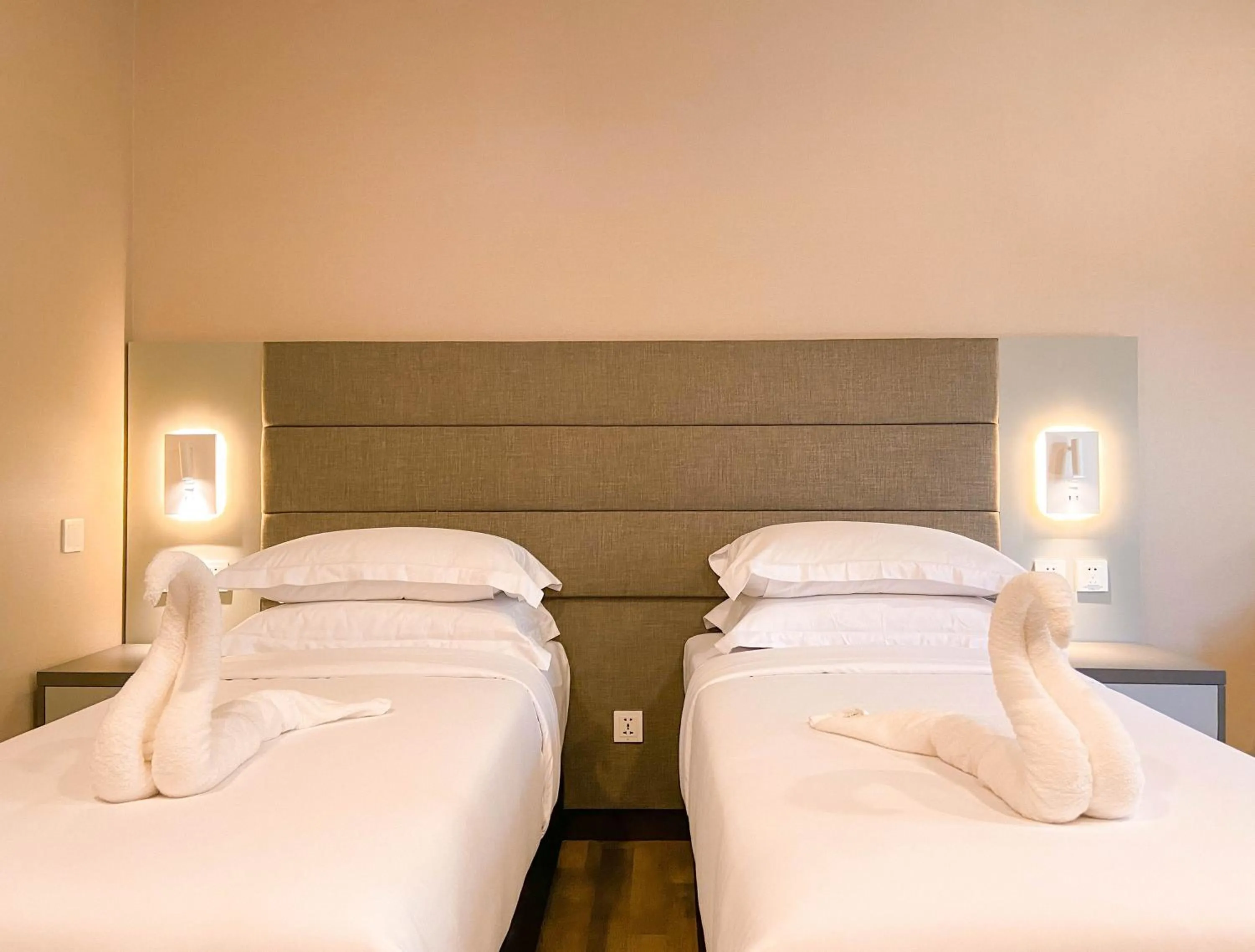 Bedroom, Bed in Staycity Serviced Apartment