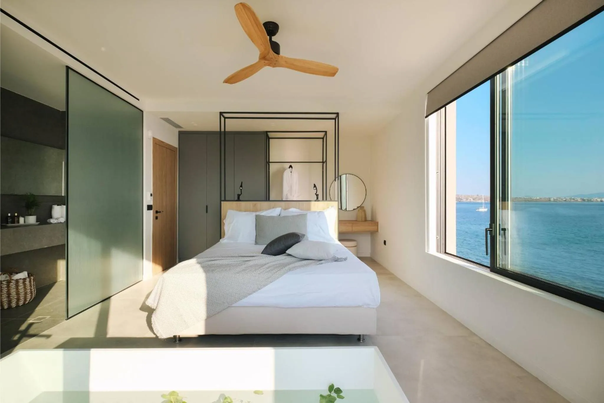 Bed in Floating Cubes Villas Aegina