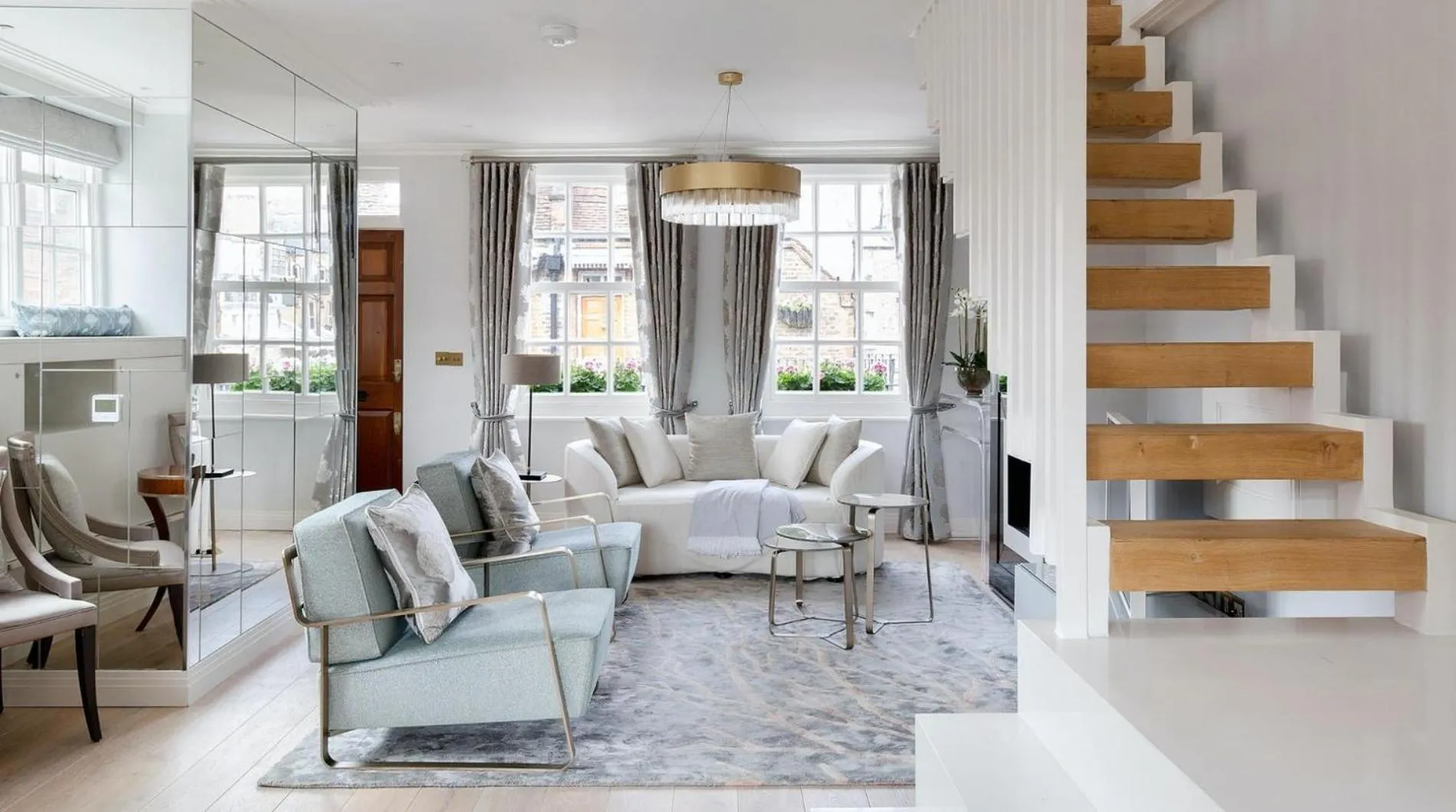 Pocket Full of Pearls 1 Bedroom Duplex Penthouse