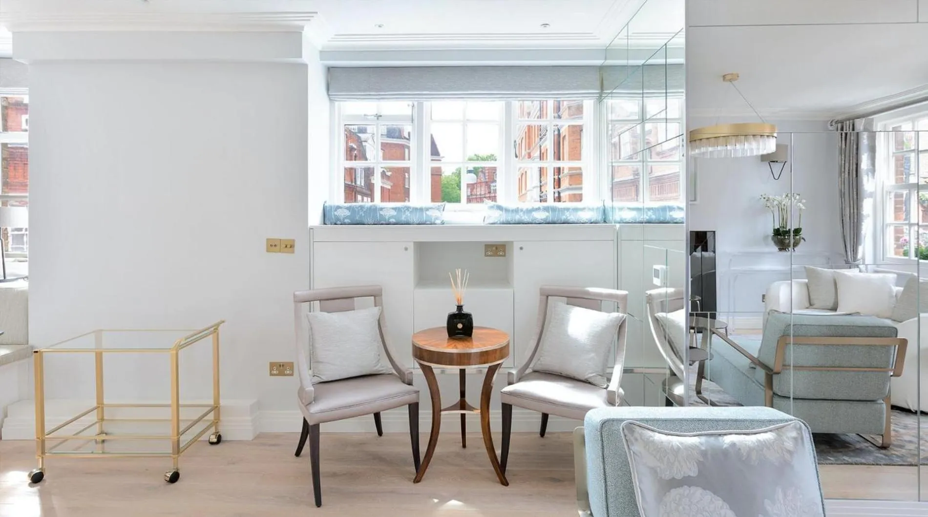 Pocket Full of Pearls 1 Bedroom Duplex Penthouse