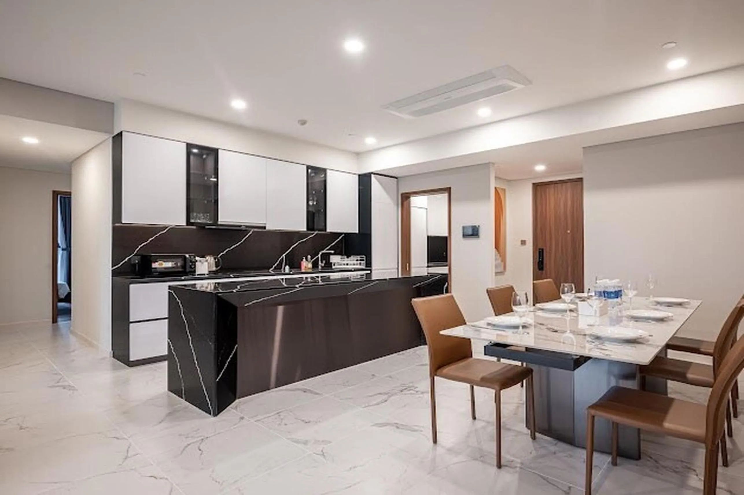 Kitchen or kitchenette in The Metropole - Horizon View Riverside D2