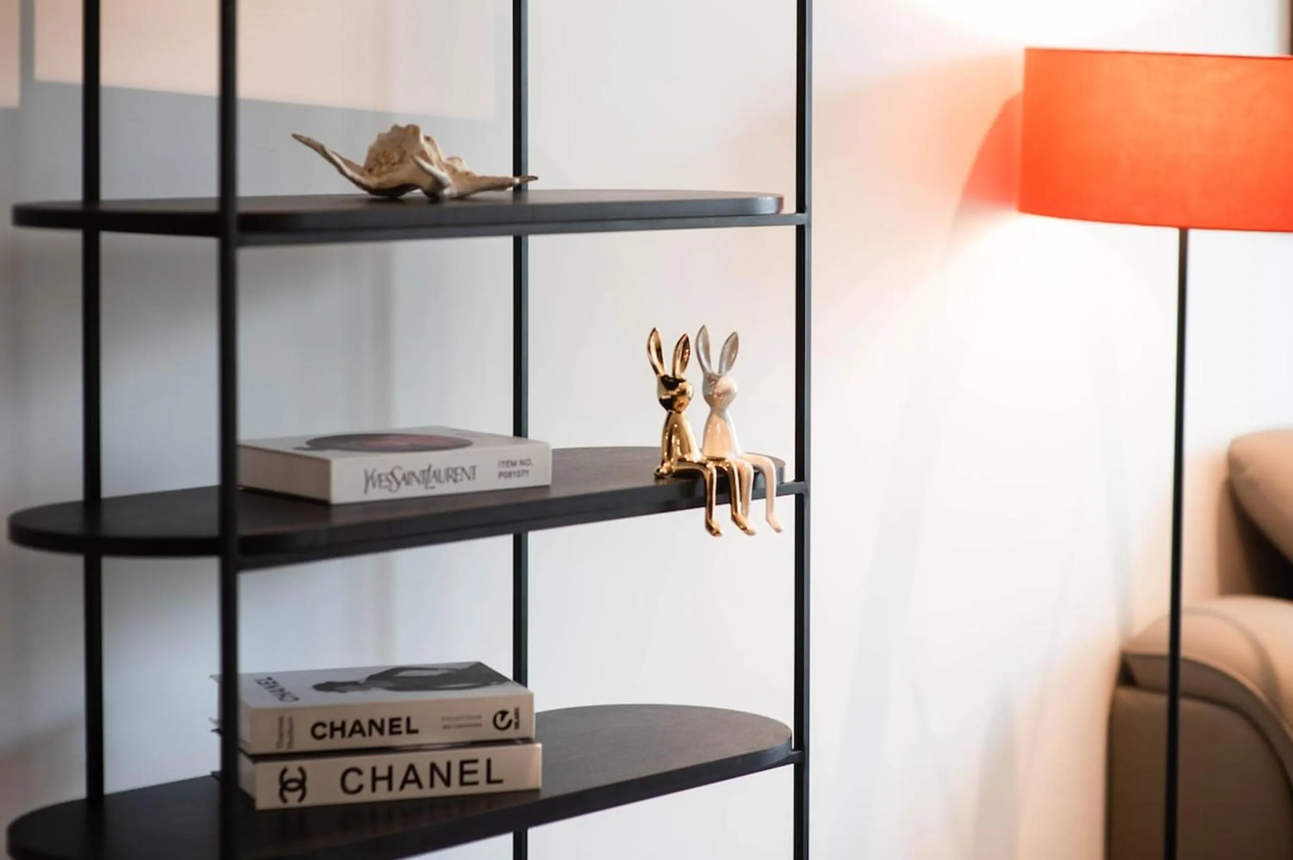 Decorative detail in The Metropole - Horizon View Riverside D2