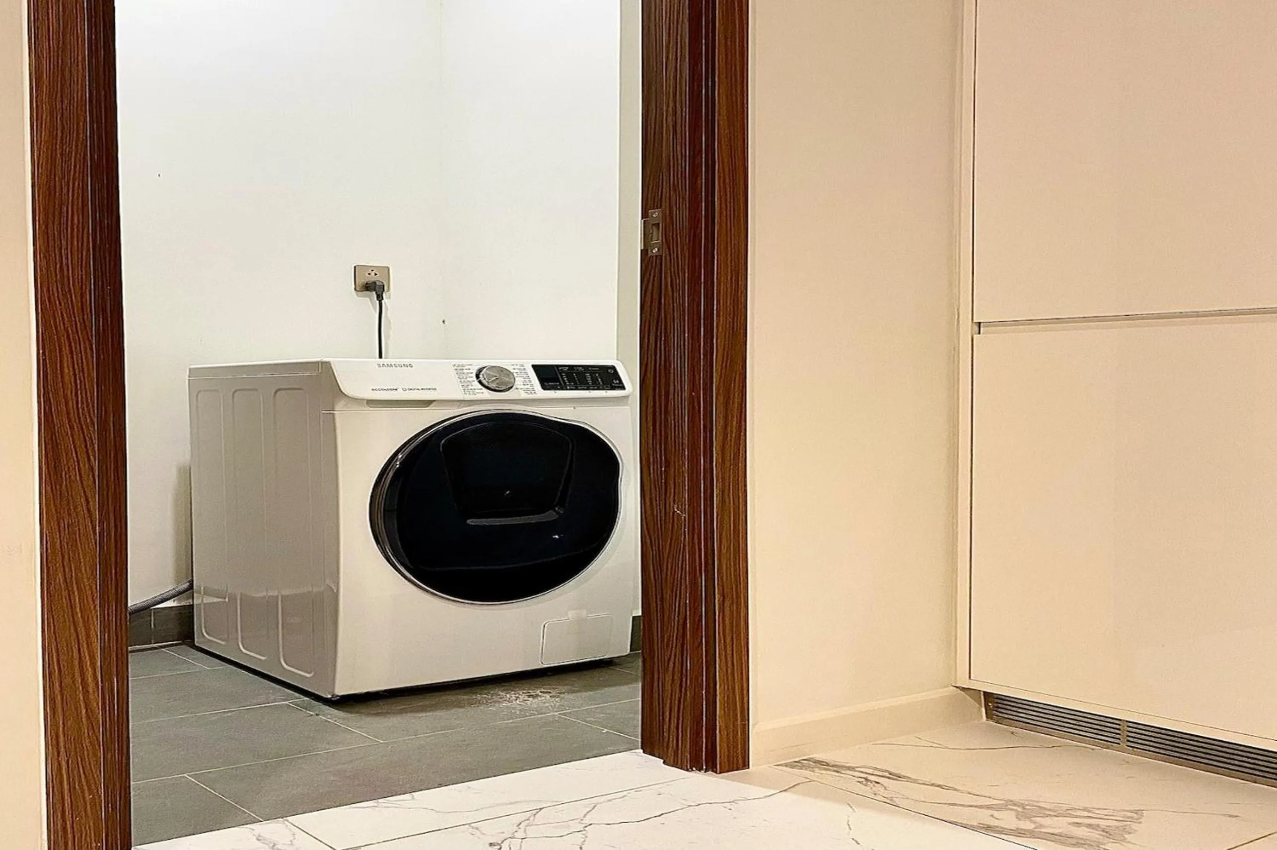 Photo of the whole room in The Metropole - Horizon View Riverside D2