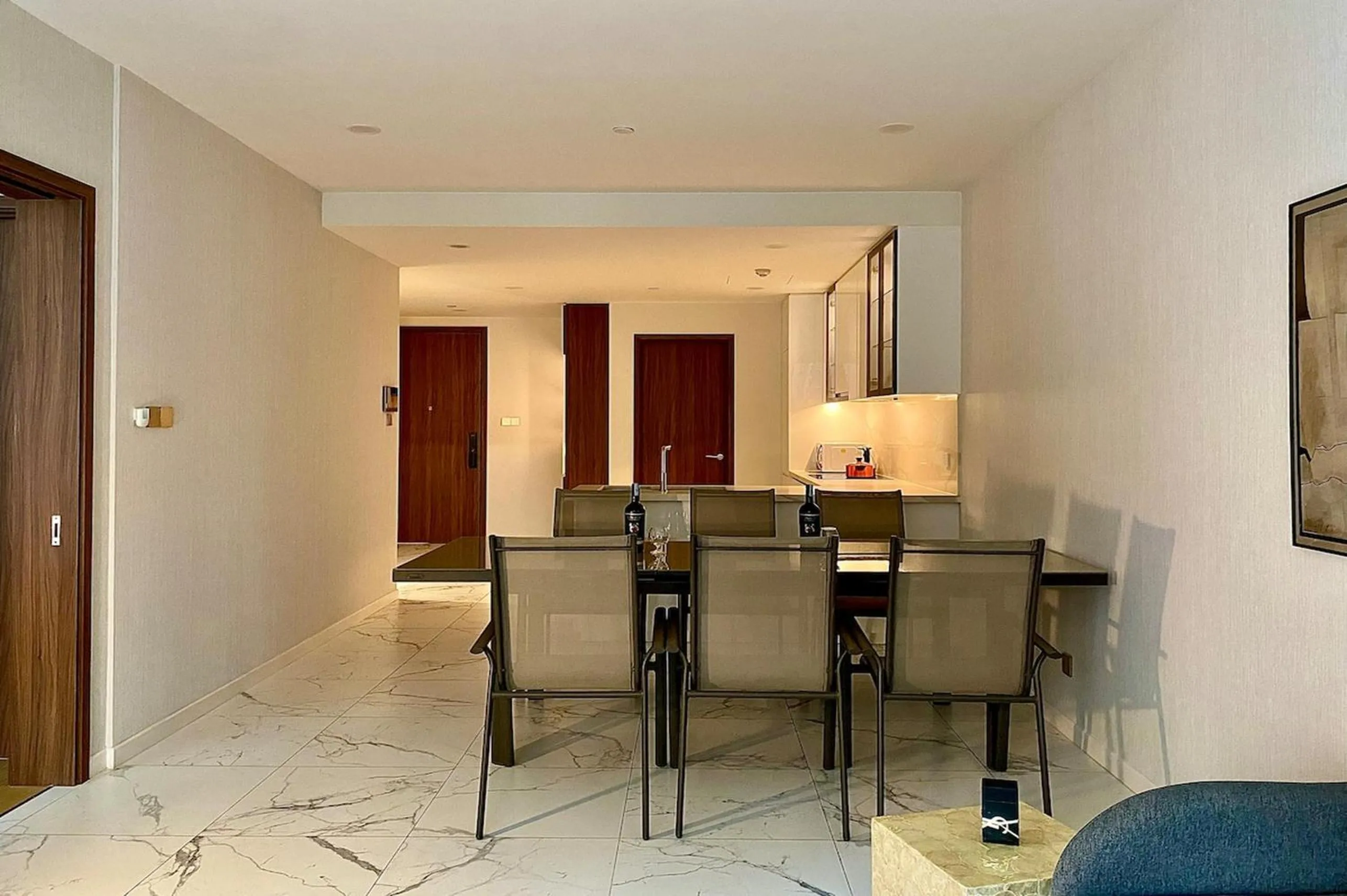 Seating area in The Metropole - Horizon View Riverside D2