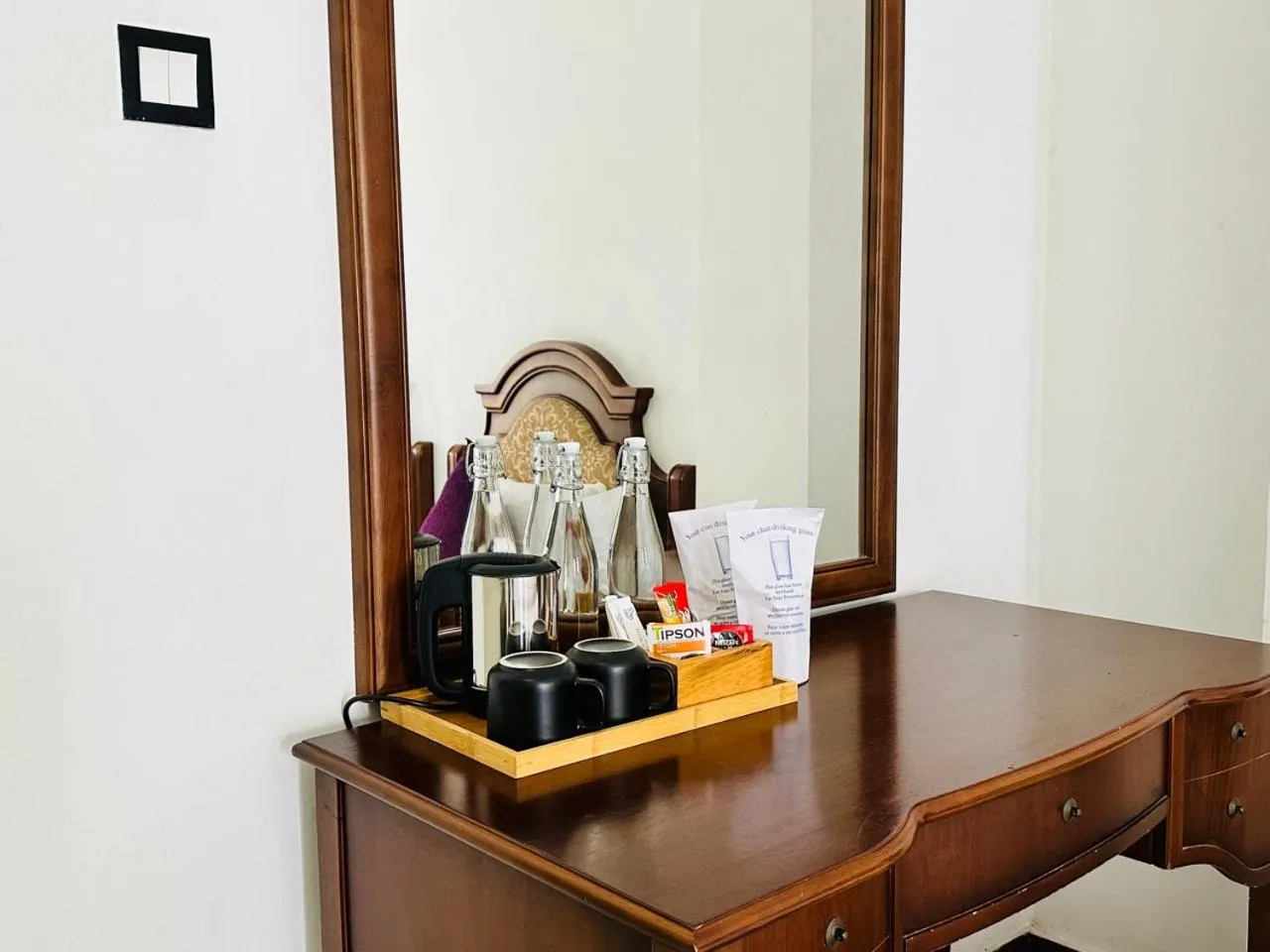 Coffee/tea facilities in Gallery City Hotel