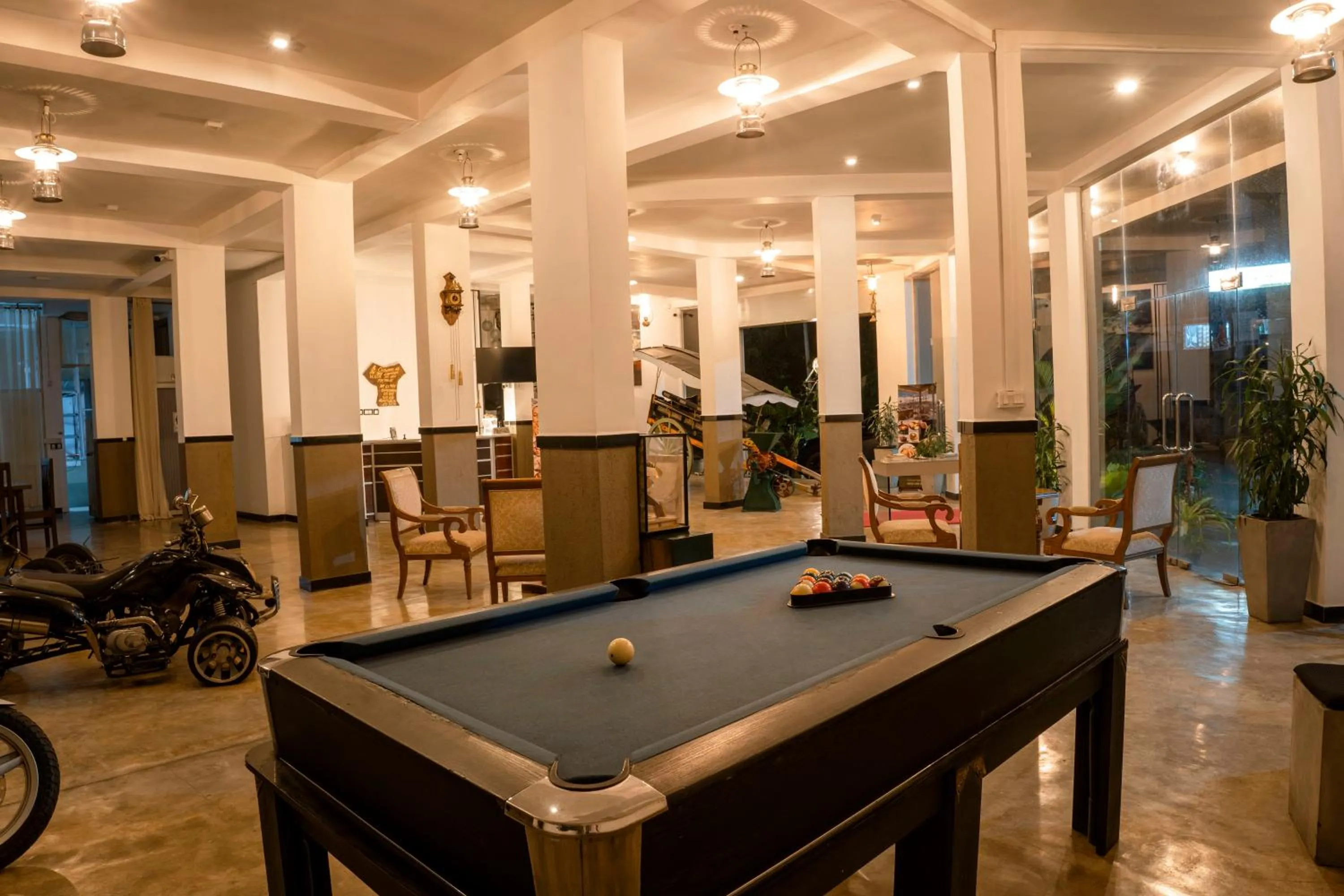 Billiard in Gallery City Hotel