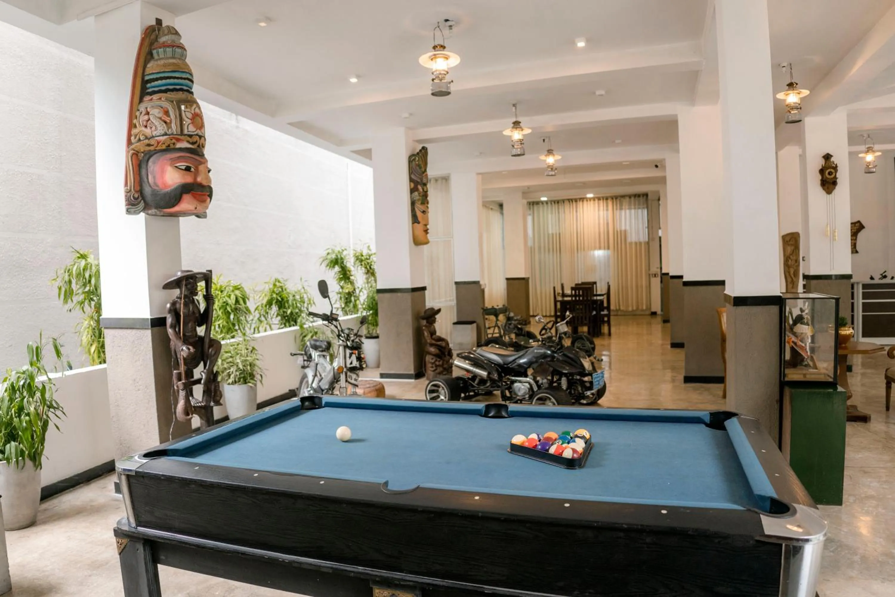 Billiard in Gallery City Hotel