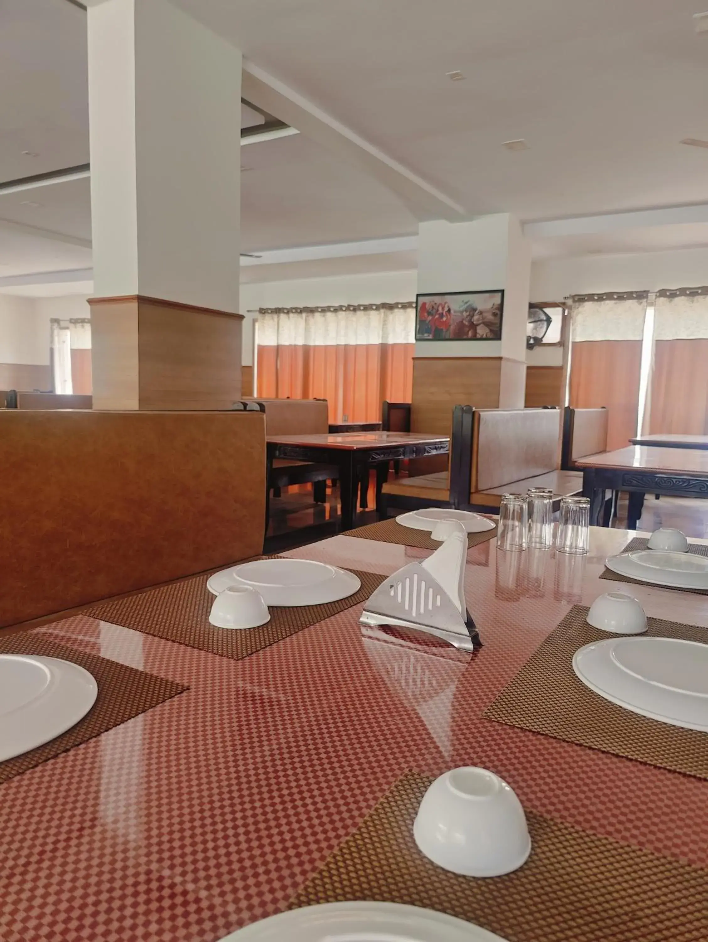 Restaurant/places to eat in Hotel White Lotus at Ratanpur border Restaurant/places to eat in Hotel White Lotus at Ratanpur border