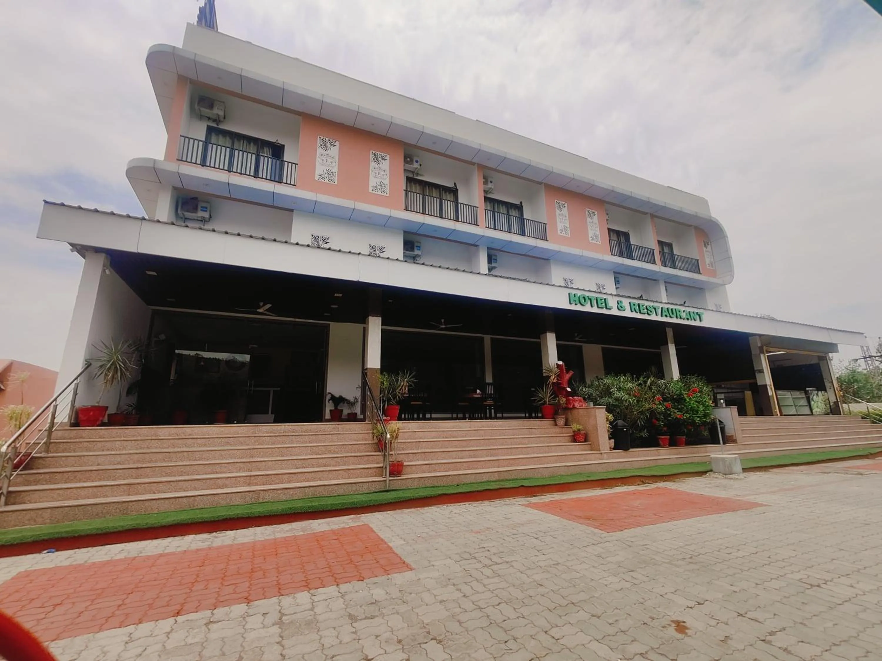 Property building in Hotel White Lotus at Ratanpur border