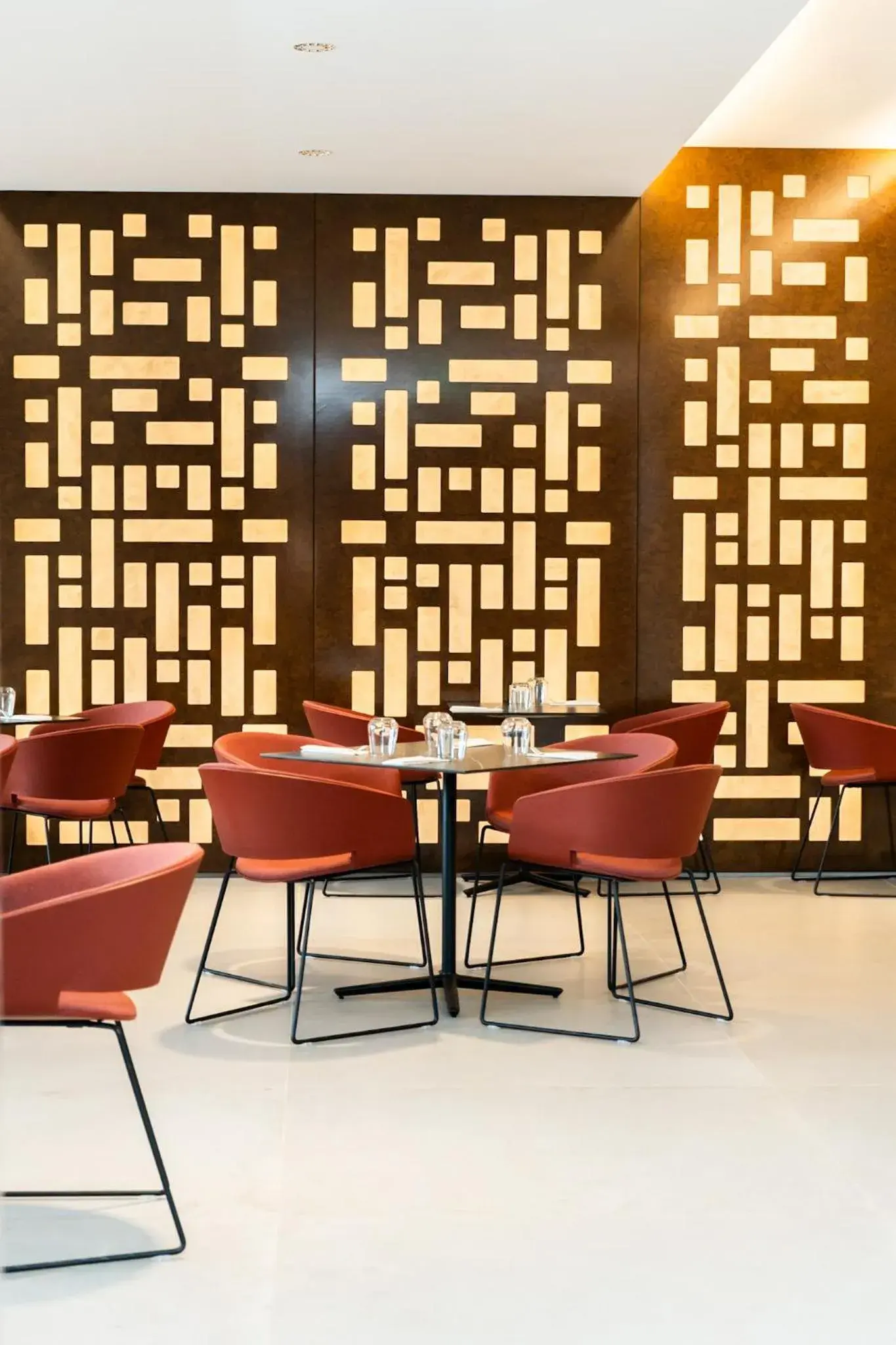 Restaurant/places to eat in Sama Hotels Restaurant/places to eat in Sama Hotels