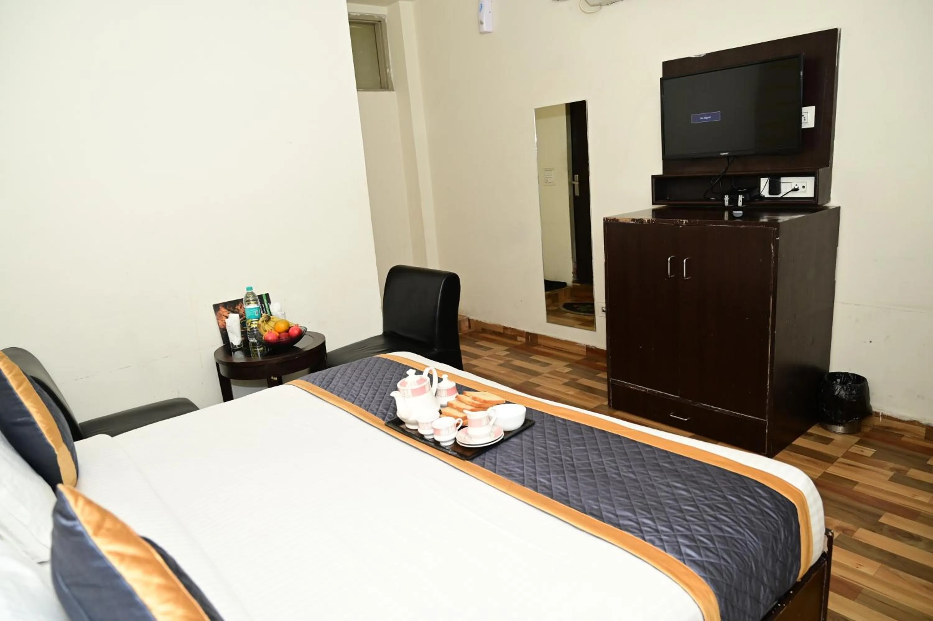 Bedroom, Bed in Hotel Krishna Pride