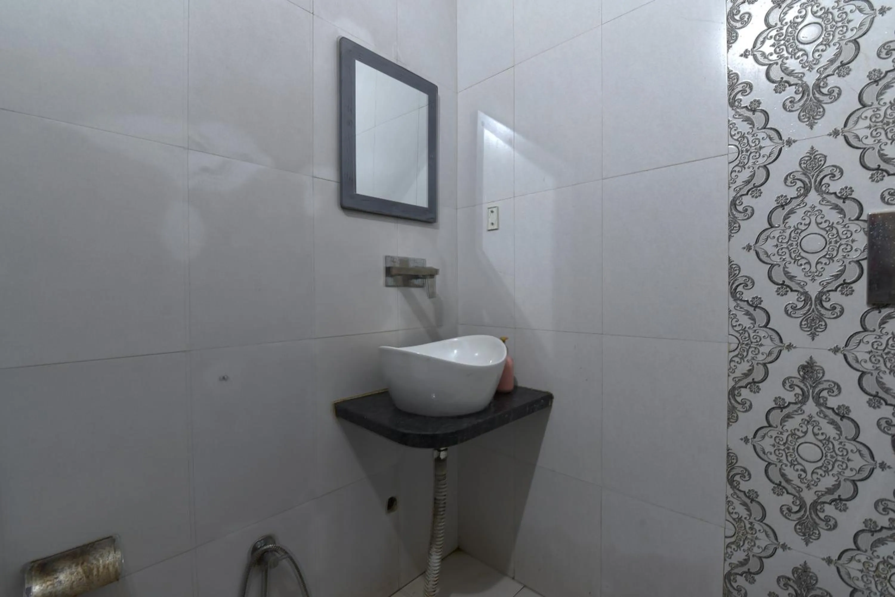 Bathroom in Hotel Krishna Pride