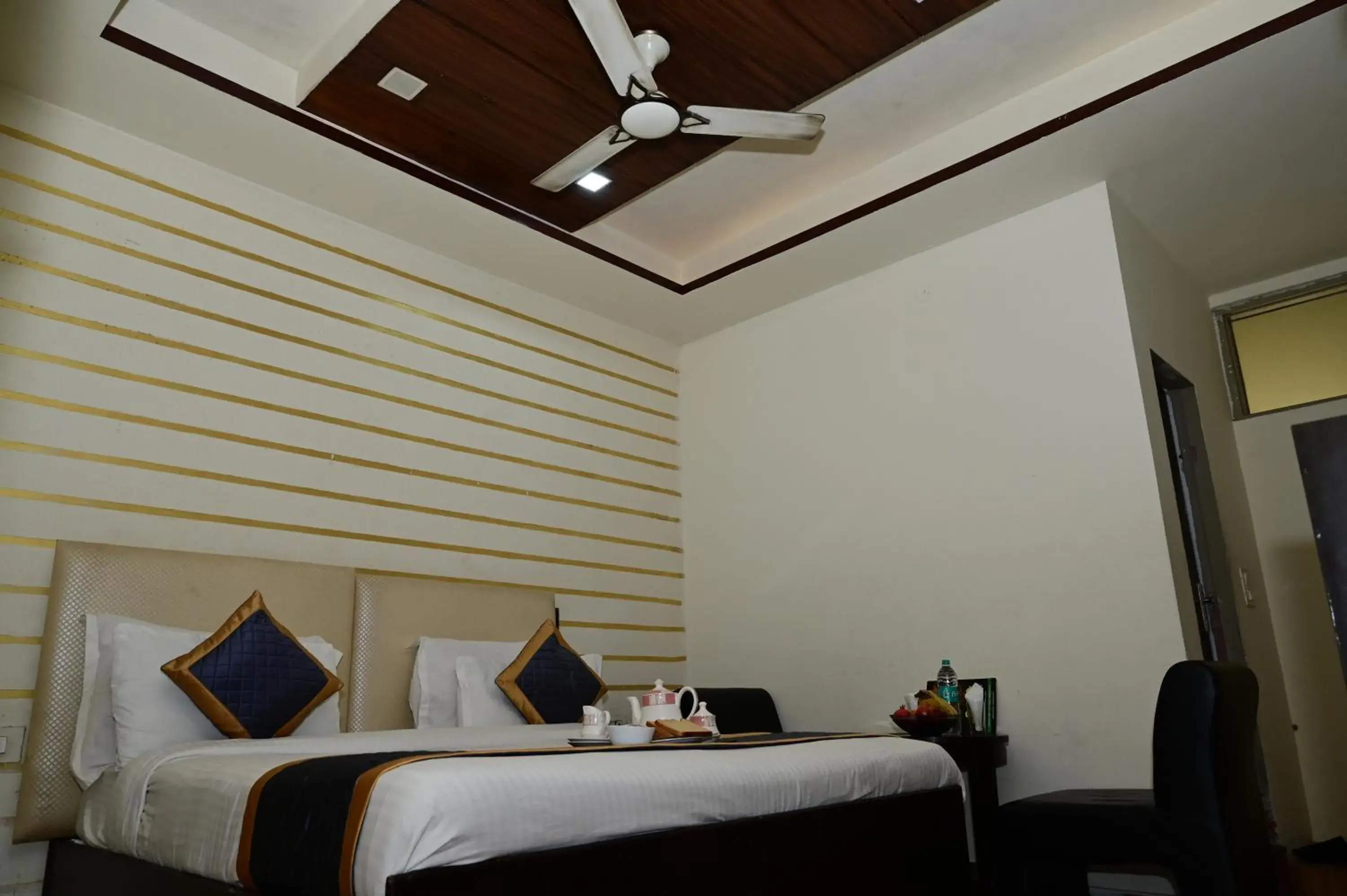 Bedroom, Bed in Hotel Krishna Pride Bedroom, Bed in Hotel Krishna Pride