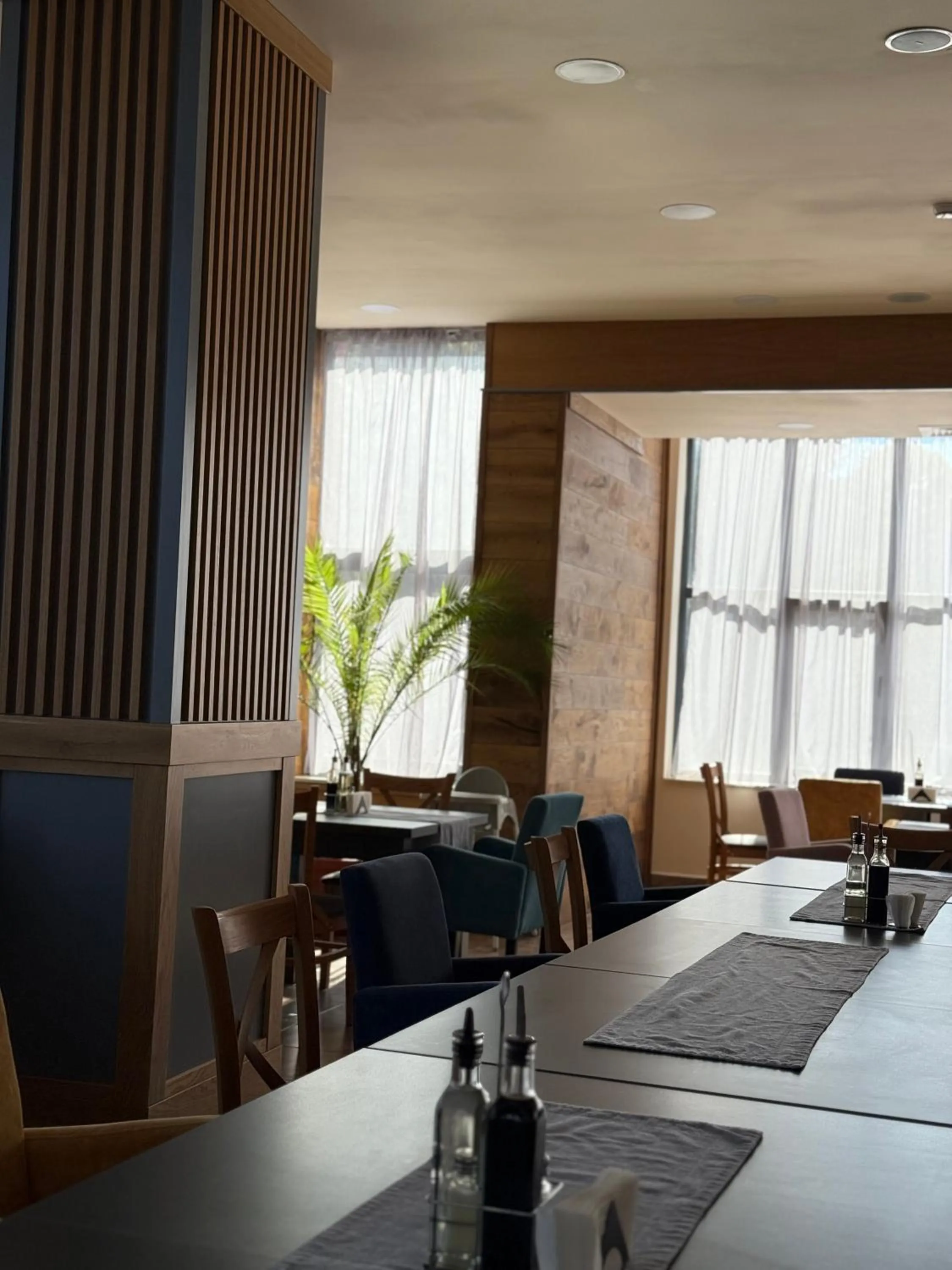 Restaurant/places to eat in City Plaza