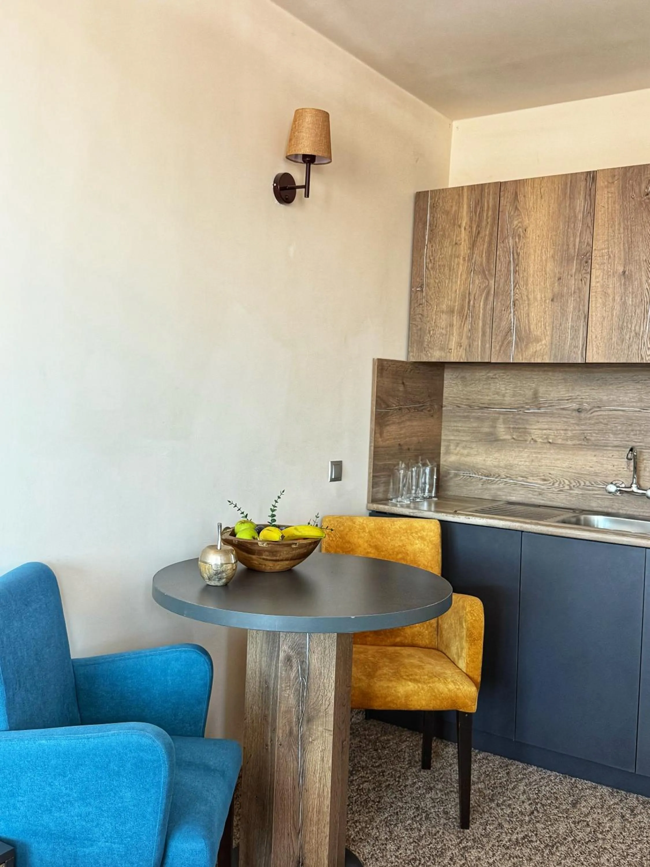 Kitchen or kitchenette in City Plaza