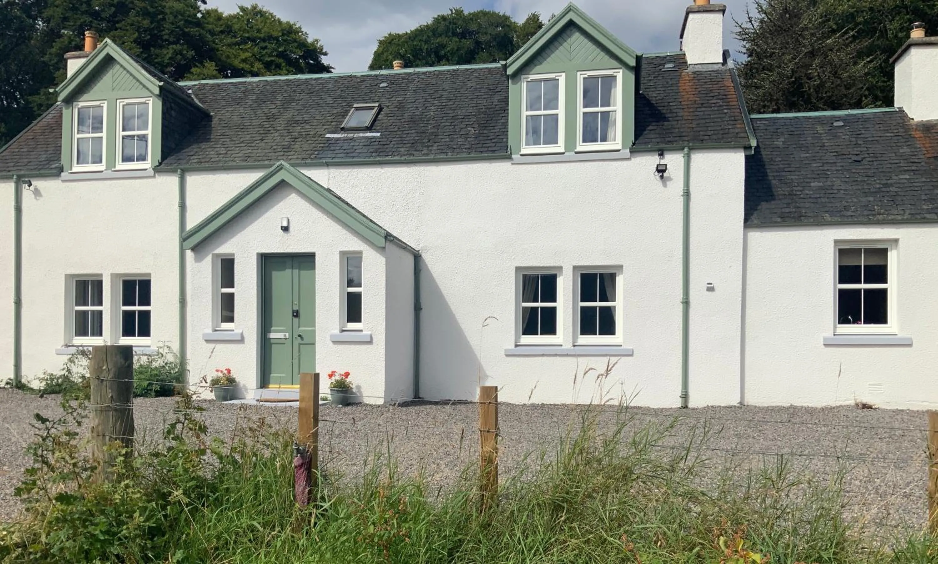 Property building in Balmore Farmhouse near Lochness