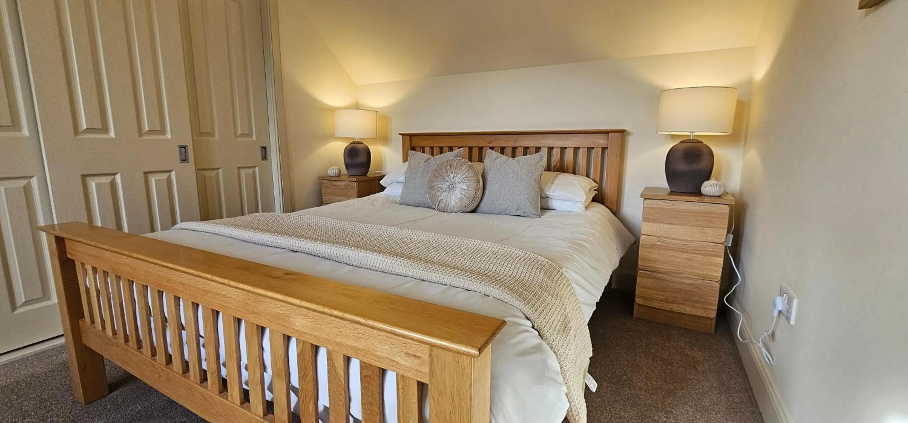 Bed in Balmore Farmhouse near Lochness