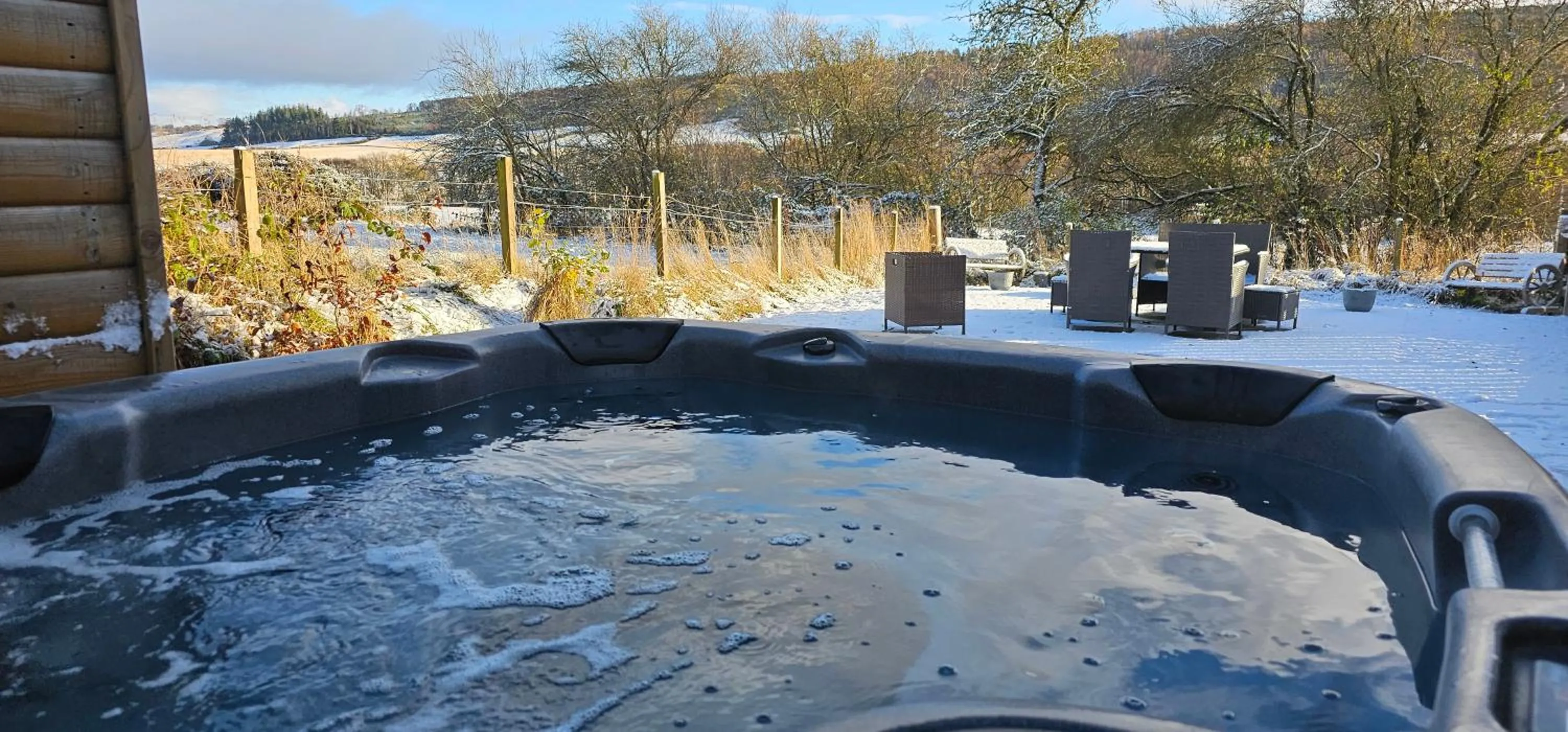 Hot Tub in Balmore Farmhouse near Lochness