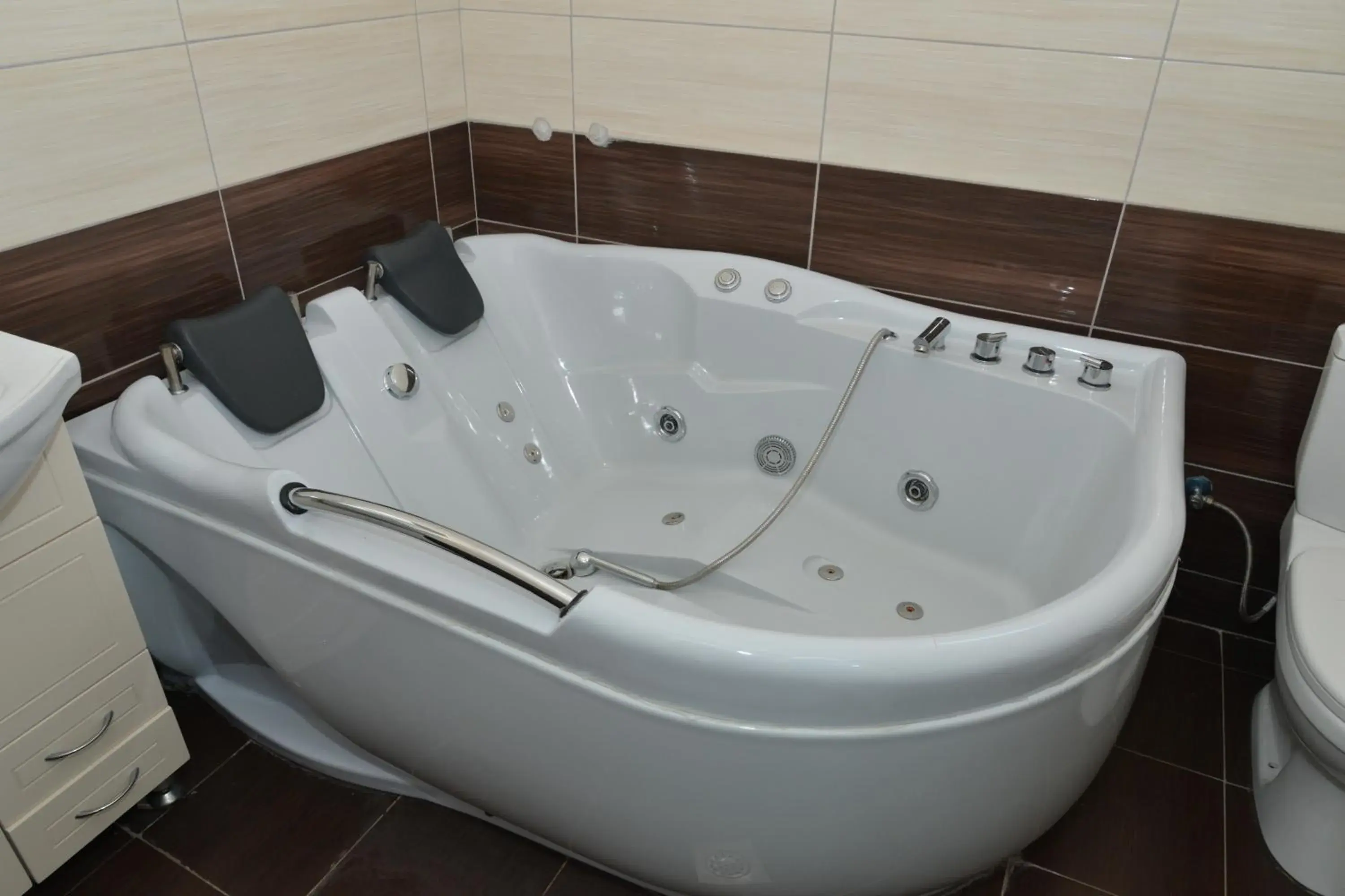 Suite with Spa Bath in Hotel Konstantin Suite with Spa Bath in Hotel Konstantin