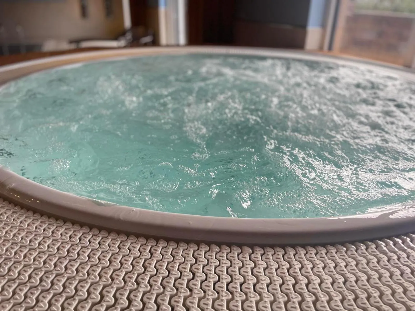 Hot Tub in Hotel Konstantin