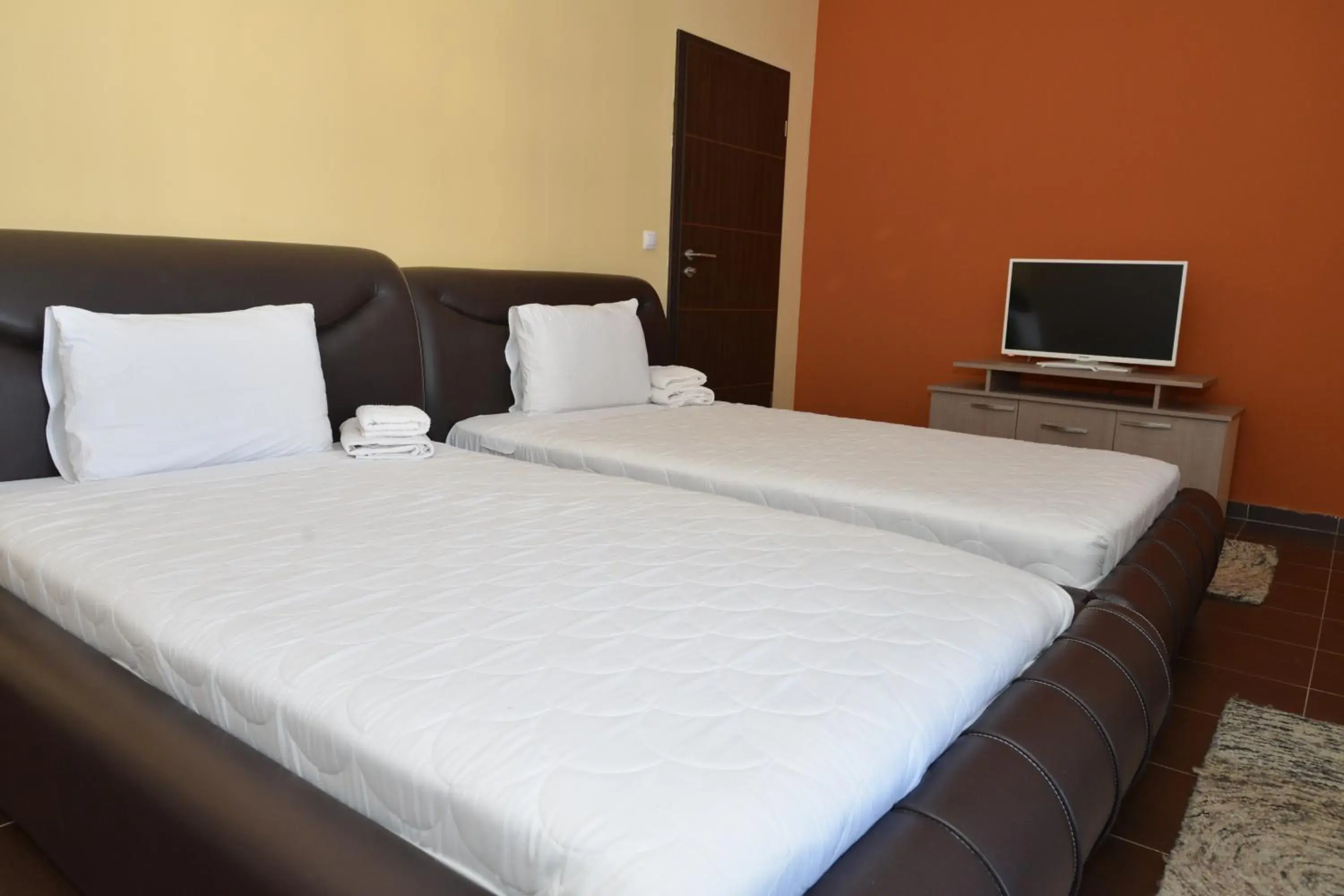 Twin Room in Hotel Konstantin Twin Room in Hotel Konstantin