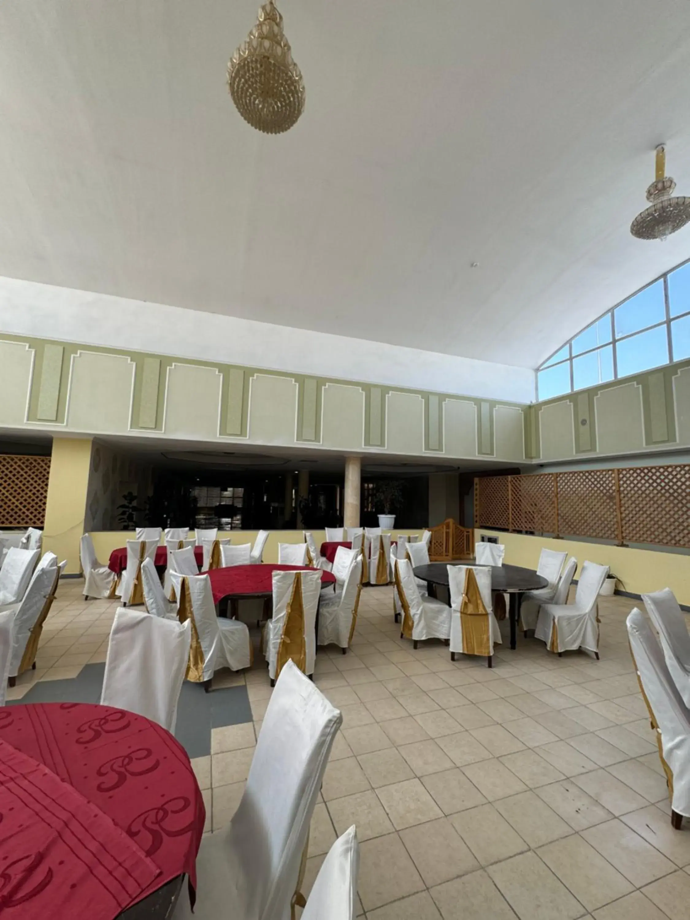 Restaurant/places to eat in Hotel Grand Bukhara Restaurant/places to eat in Hotel Grand Bukhara