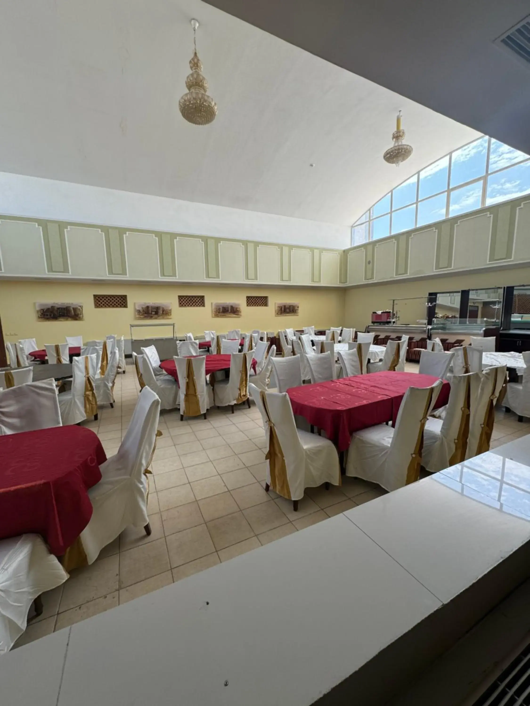 Restaurant/places to eat in Hotel Grand Bukhara Restaurant/places to eat in Hotel Grand Bukhara