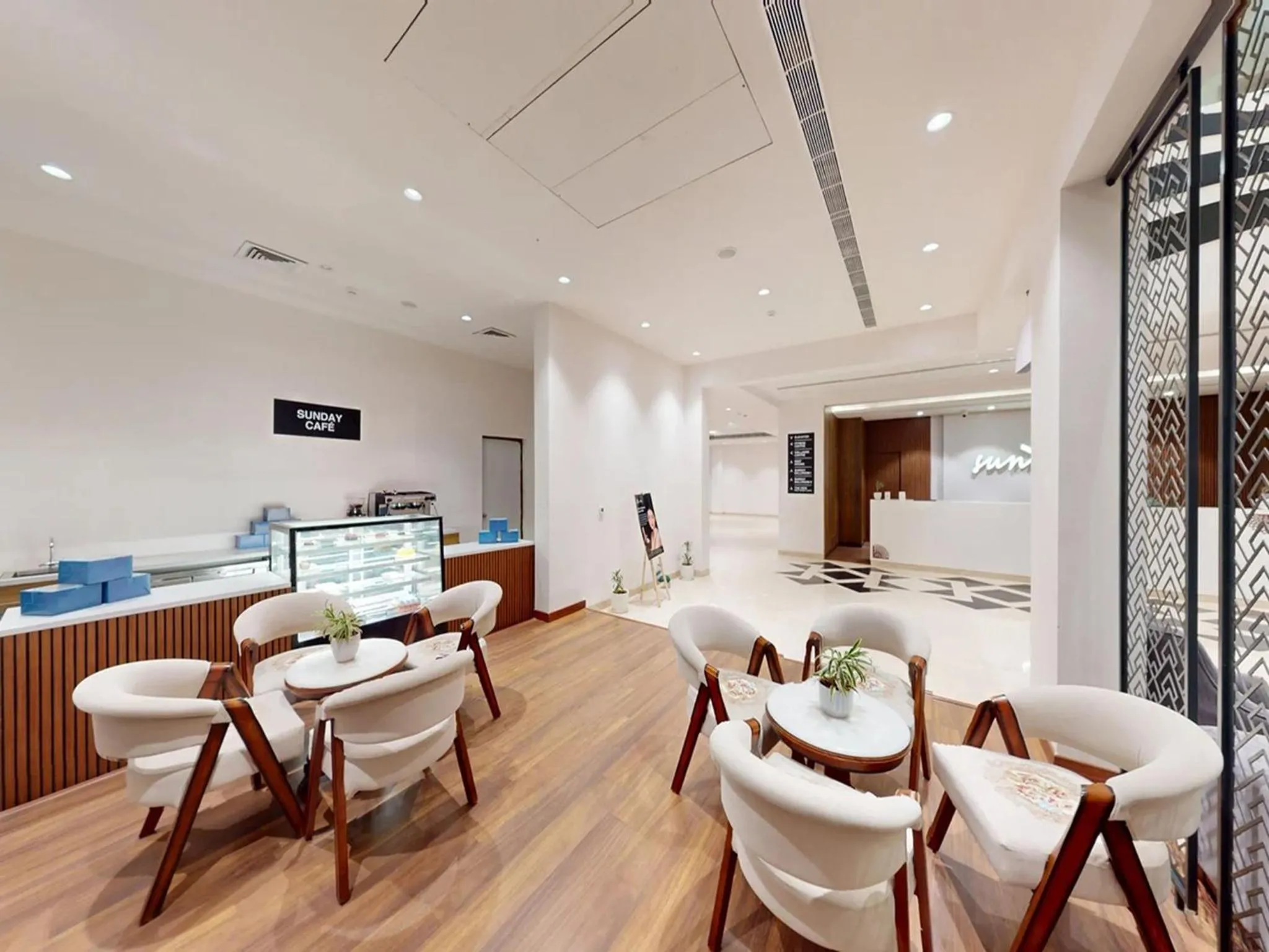 Living room in Sunday Resort & Spa by CheckIn Manesar Gurugram