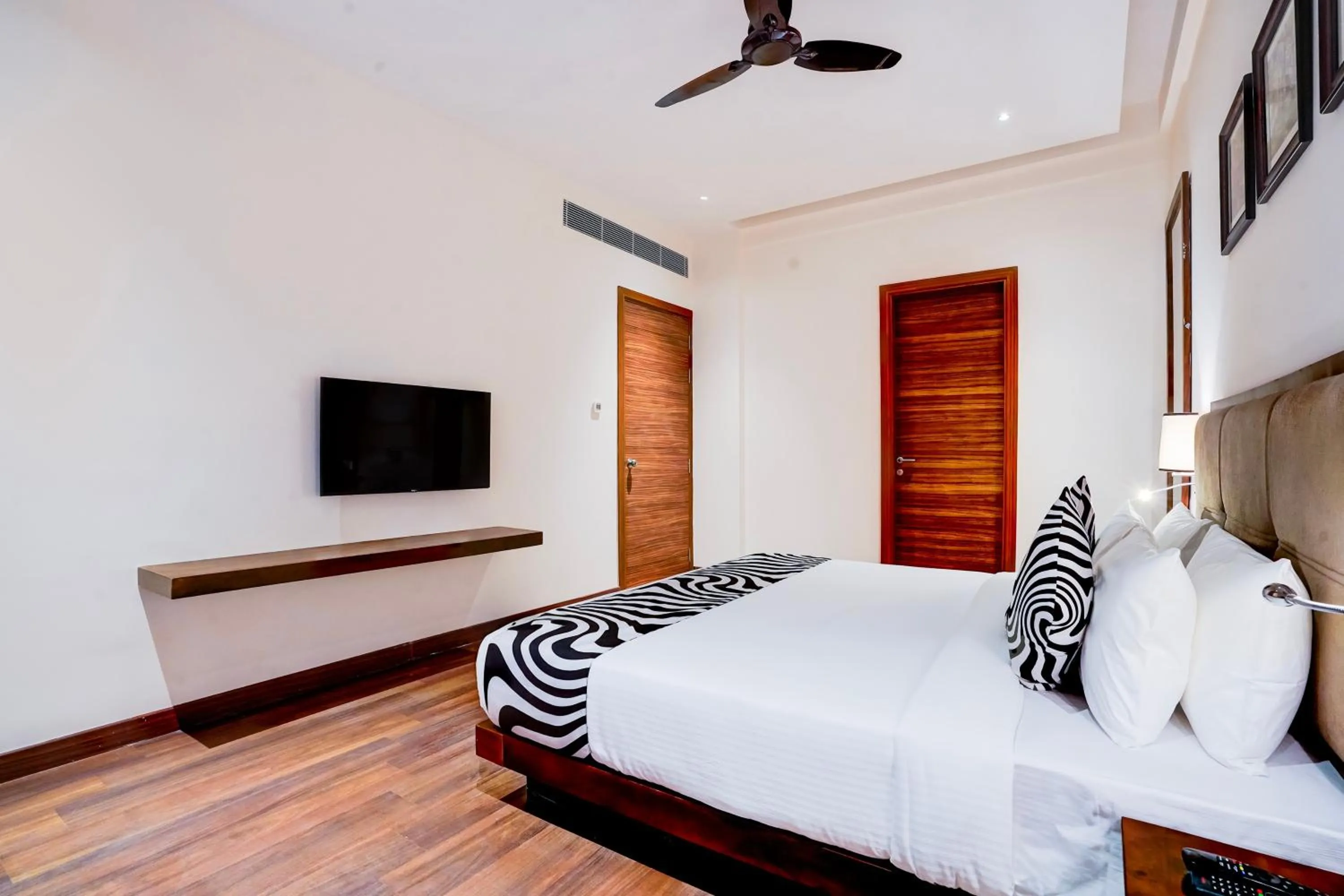 Bedroom, Bed in Sunday Resort & Spa by CheckIn Manesar Gurugram