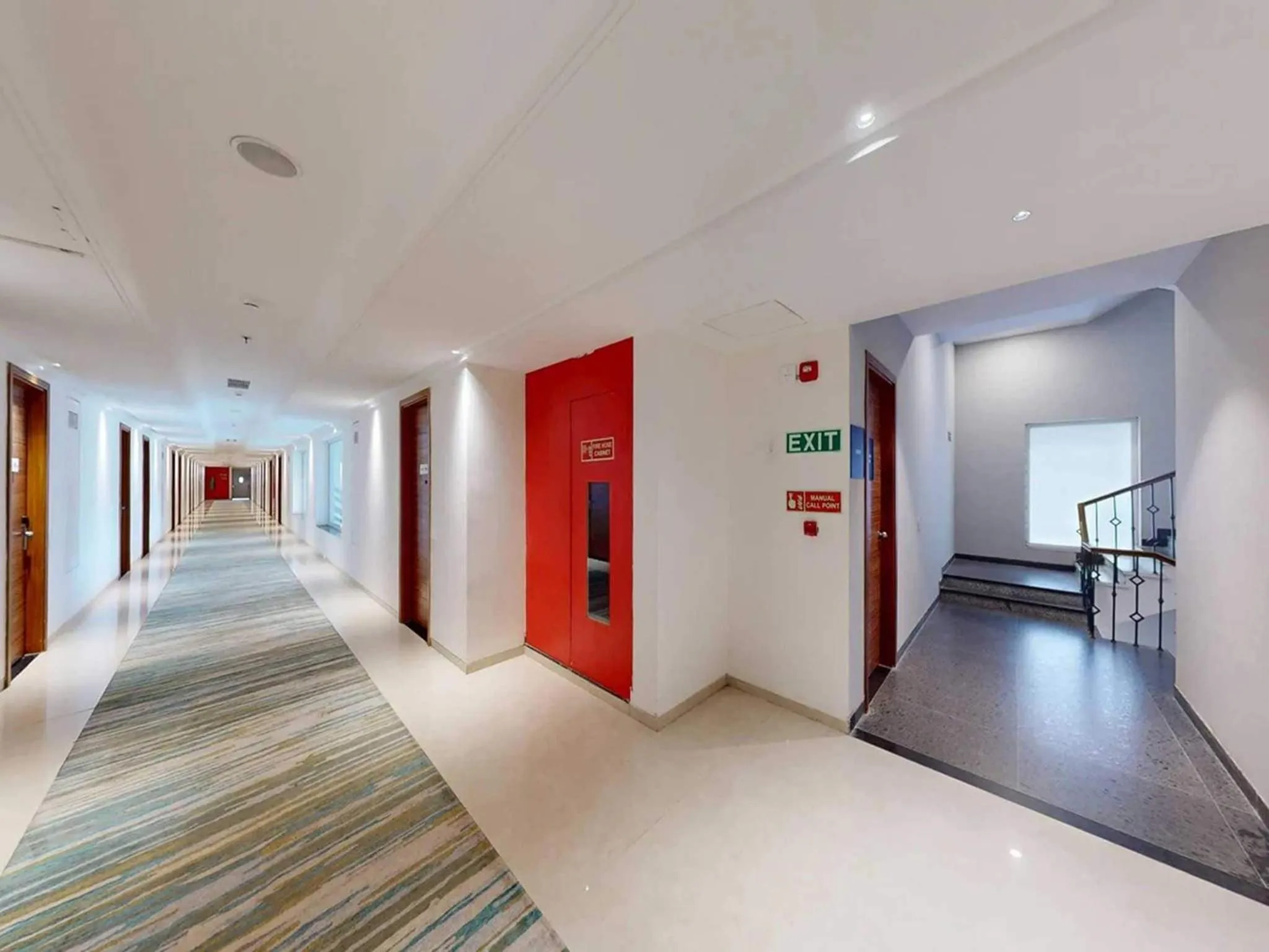 Lobby or reception in Sunday Resort & Spa by CheckIn Manesar Gurugram