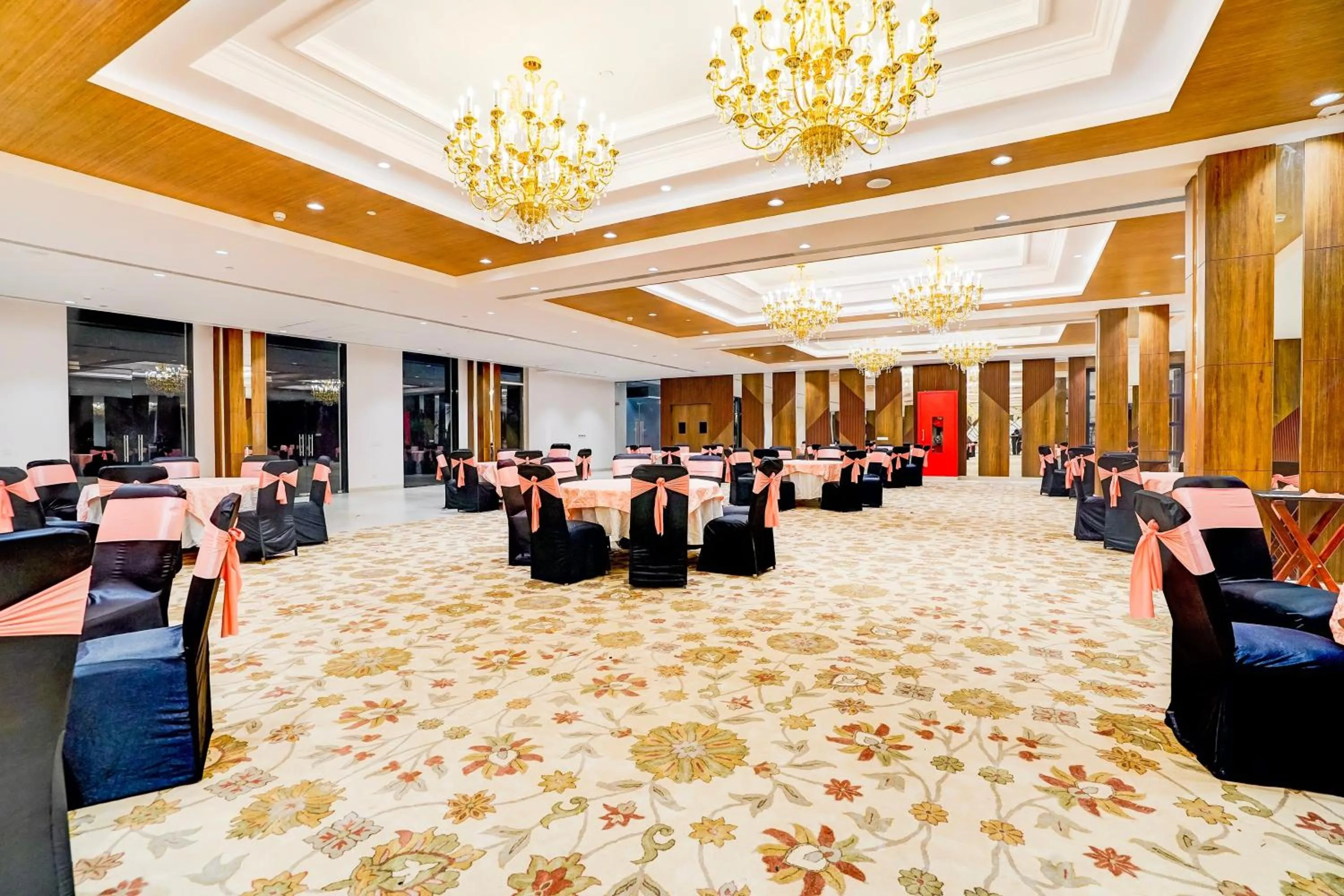 Business facilities in Sunday Resort & Spa by CheckIn Manesar Gurugram